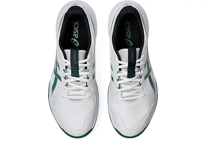 Close up of the breathable mesh upper and lacing on the ASICS GEL-Peake 3 cricket shoe.