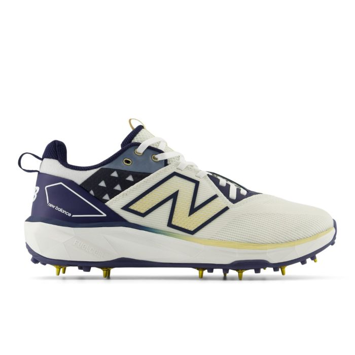 New Balance CK10 GN6 Metal Spike Cricket Shoes
