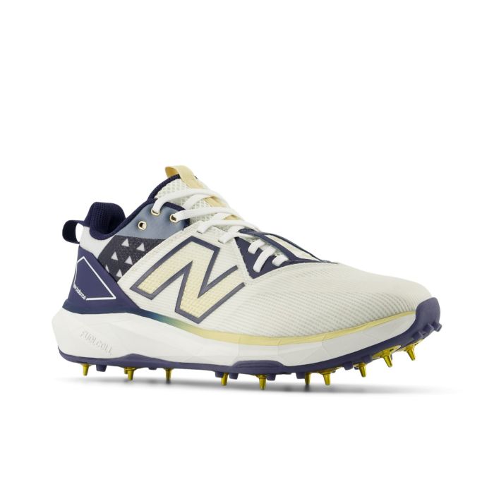 New Balance CK10 GN6 Metal Spike Cricket Shoes