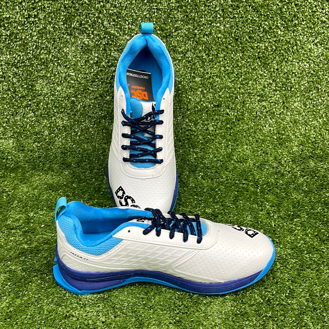 DSC Jaffa 22 (White & Navy) Adult Cricket Shoes by DSC - close-up detail - TopCricketStore