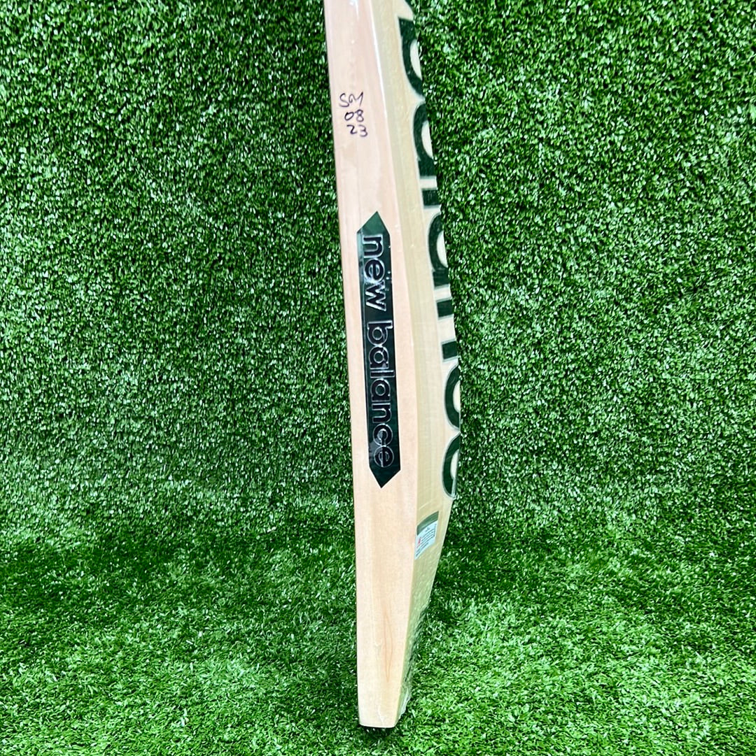 NB DC 1040 Junior Youth Cricket Bat