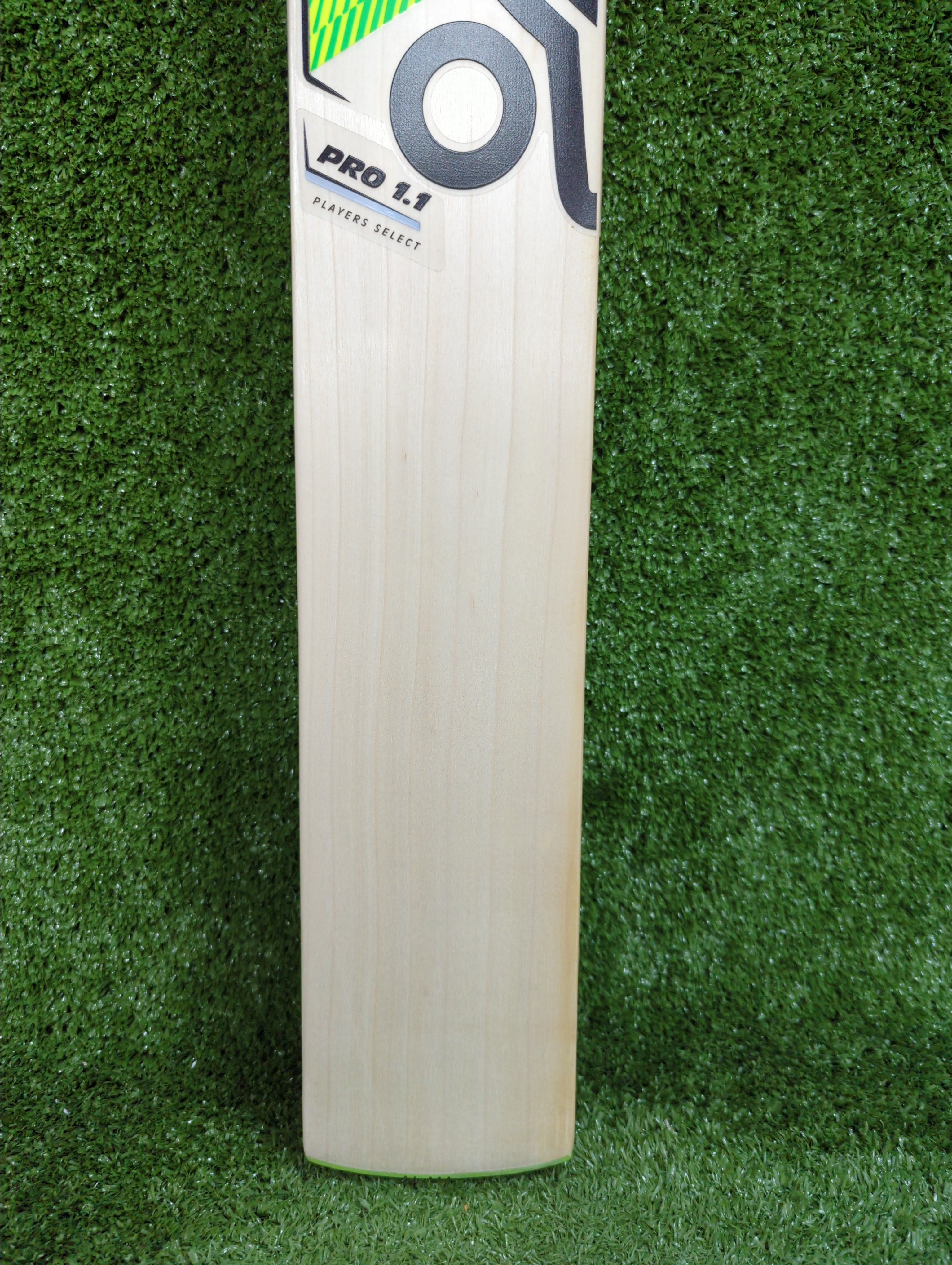 Kookaburra Kahuna Pro 1.1 Players Select Edition English Willow Cricket Bat