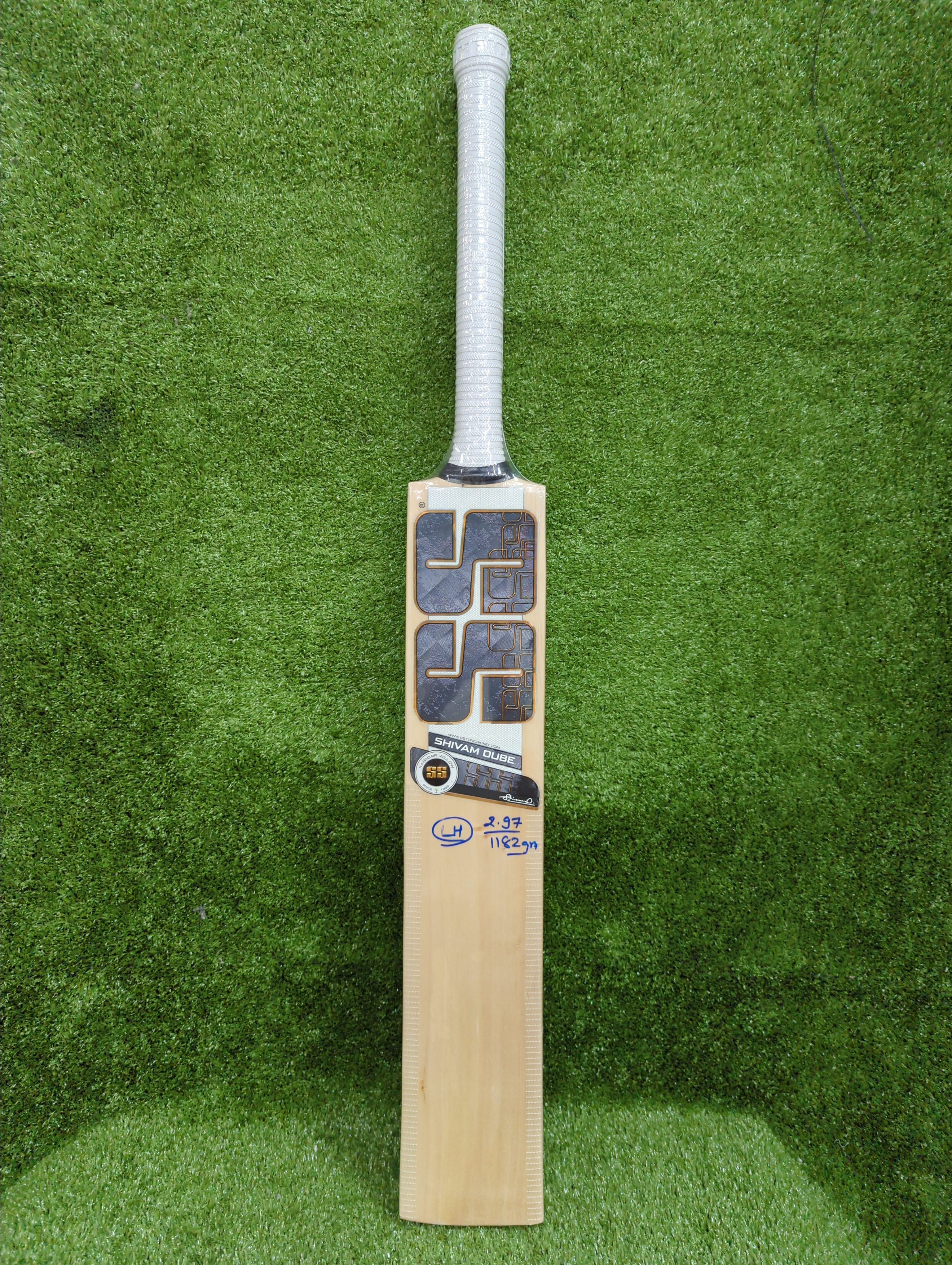 SS Shivam Dube Player Profile Kashmir Willow Cricket Bat (Long Handle) SS