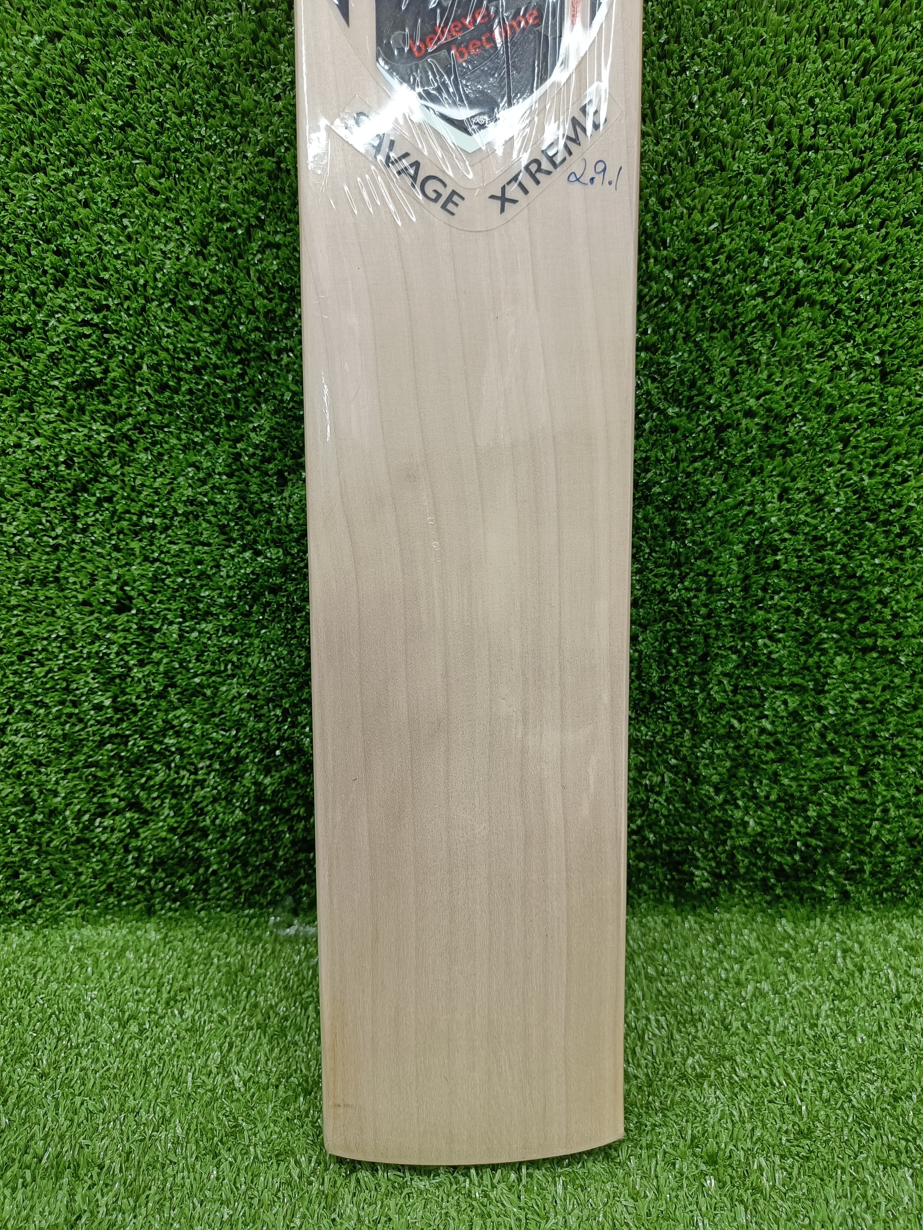 SG Savage Extreme English Willow Cricket Bat