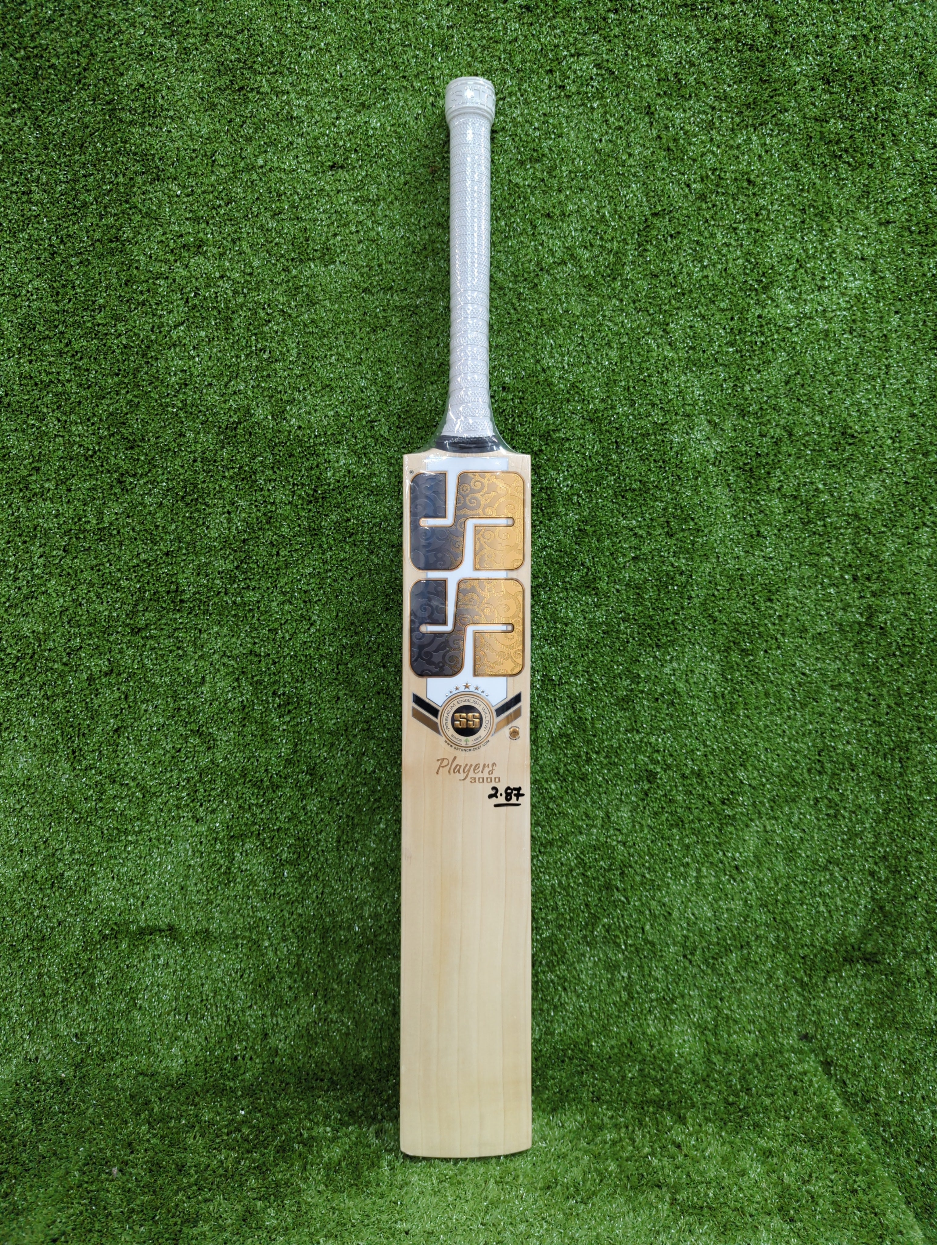 SS Player 3000 English Willow Cricket Bat (Yellow Sticker)