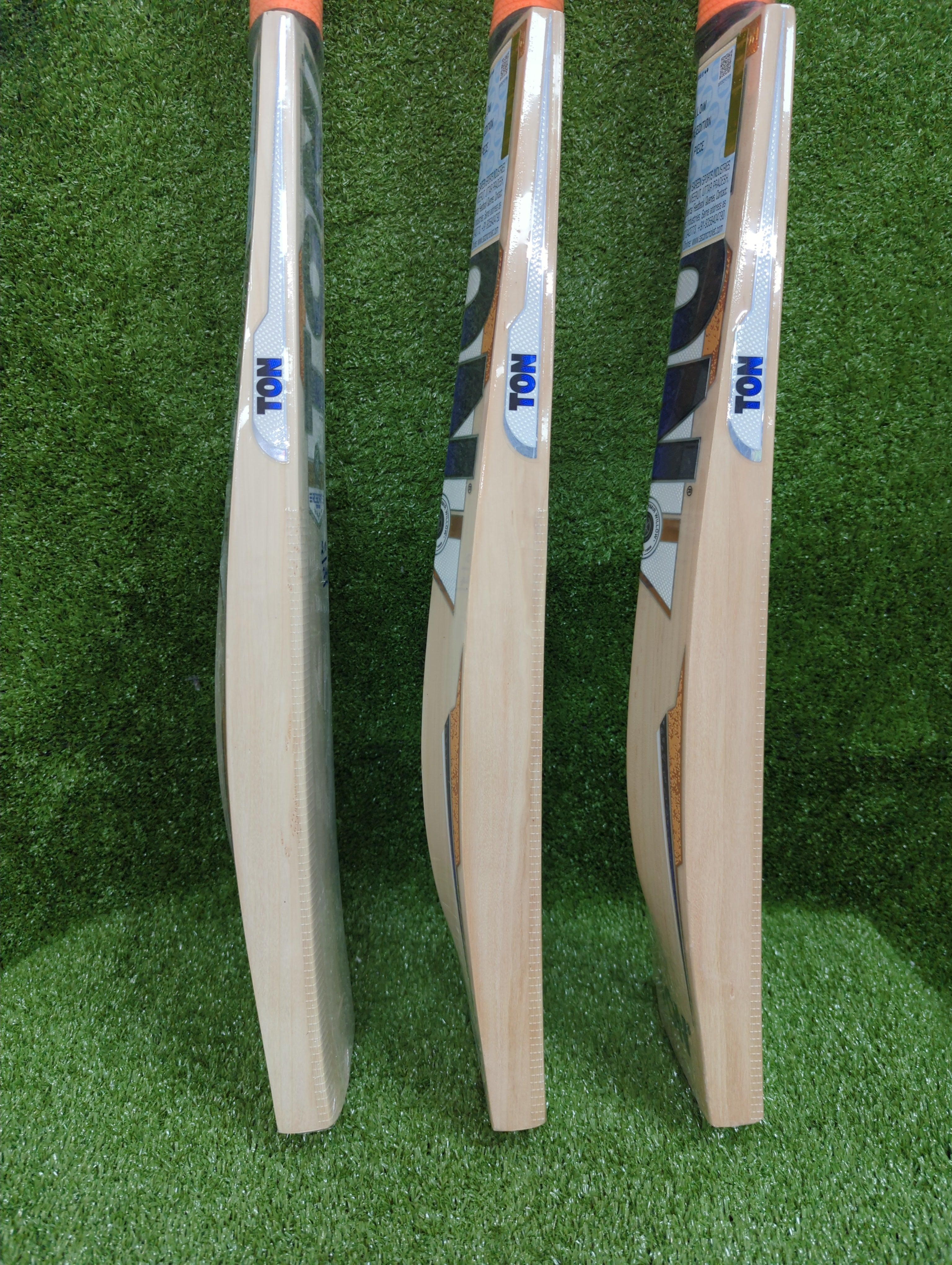 SS TON Reserve Edition Premium Kashmir Willow Cricket Bat by SS - close-up detail - TopCricketStore