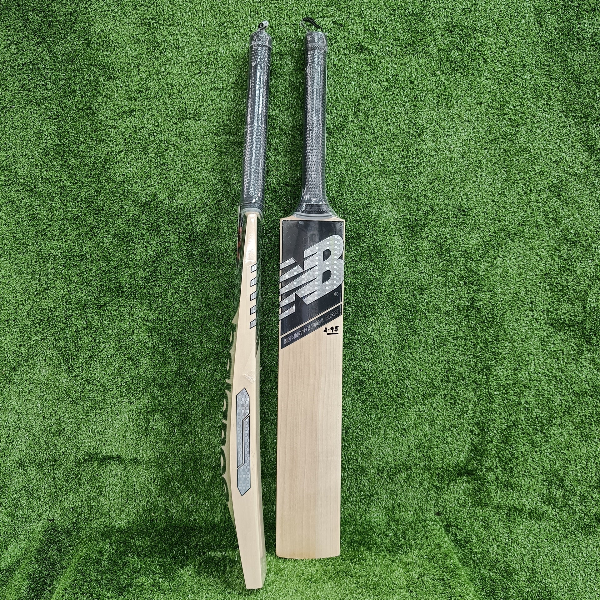 NB Heritage 700i Max English Willow Cricket Bat