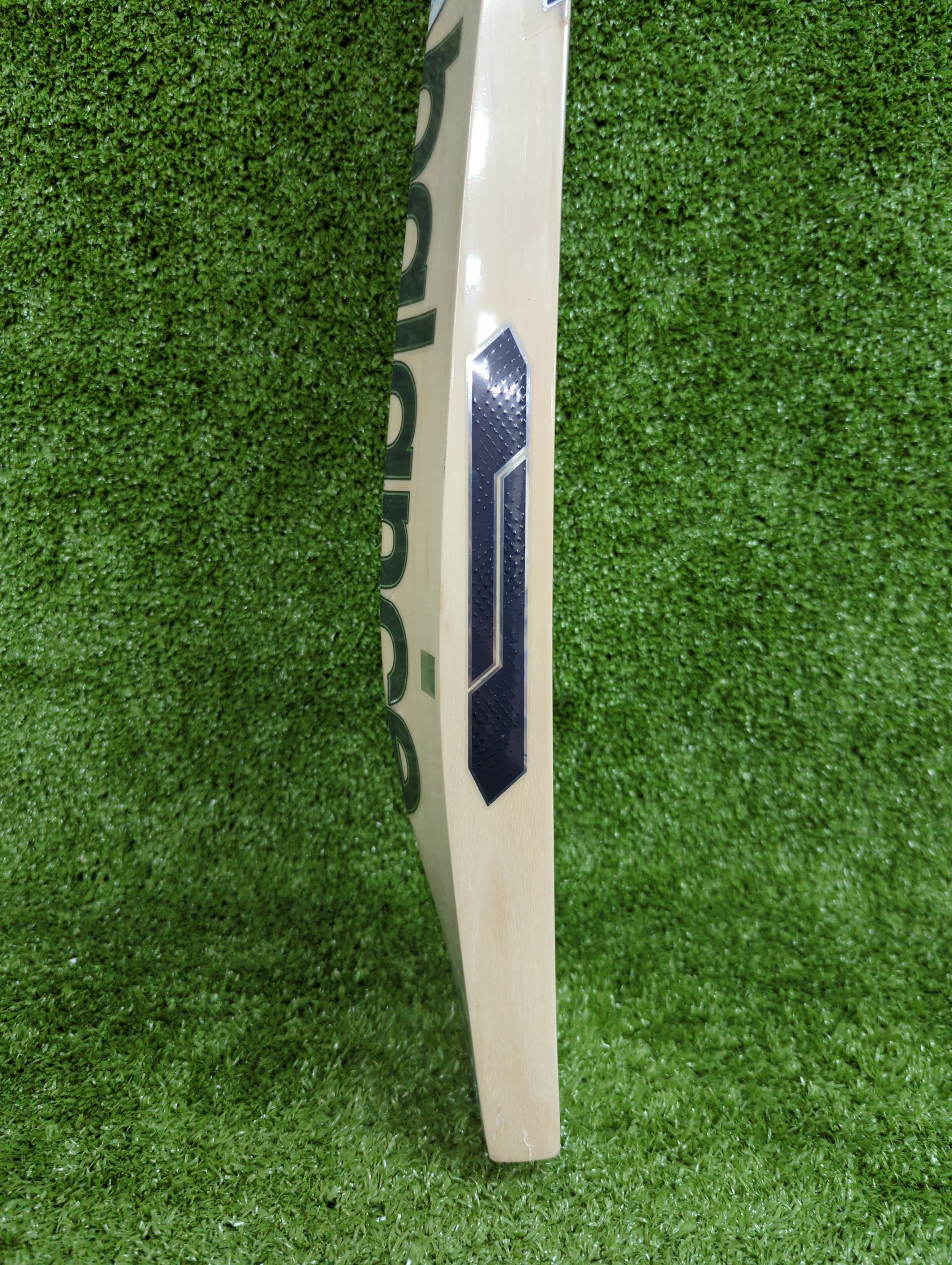 NB TC 700i Max English Willow Cricket Bat