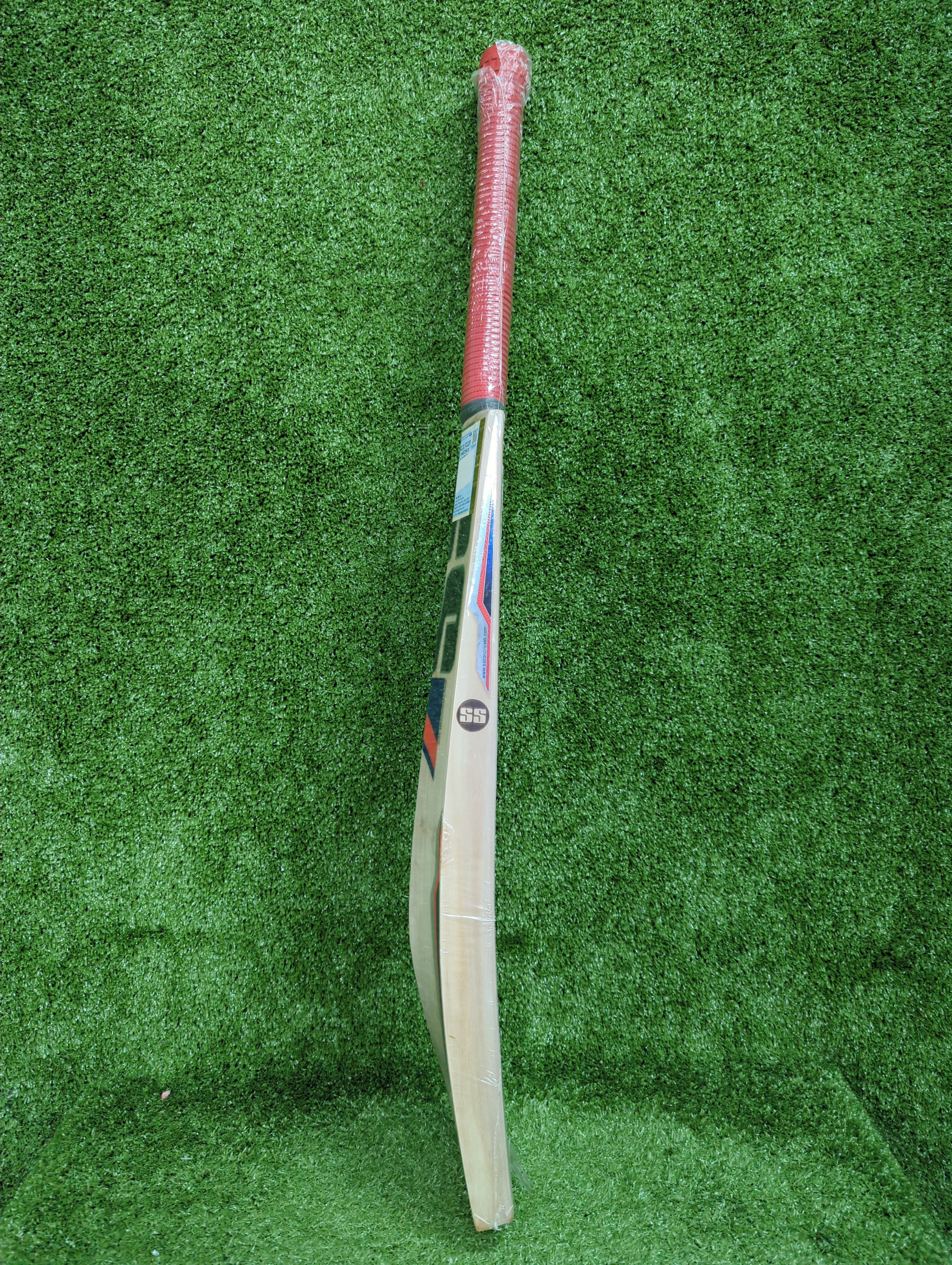 SS Core Maximus Grade 1 English Willow Cricket Bat (Blue Sticker) by SS