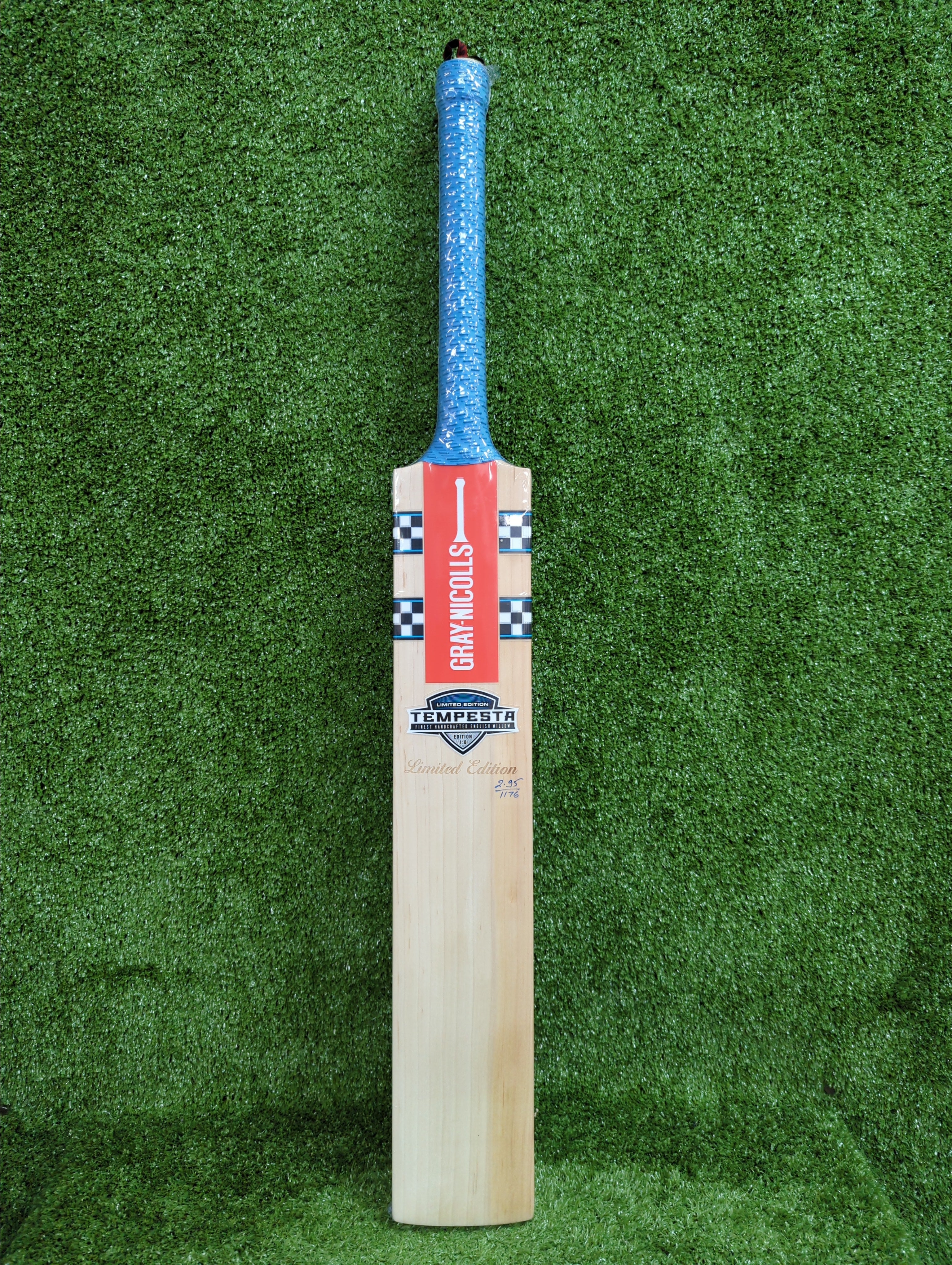 Gray-Nicolls Tempesta Limited Edition Adult Cricket Bat