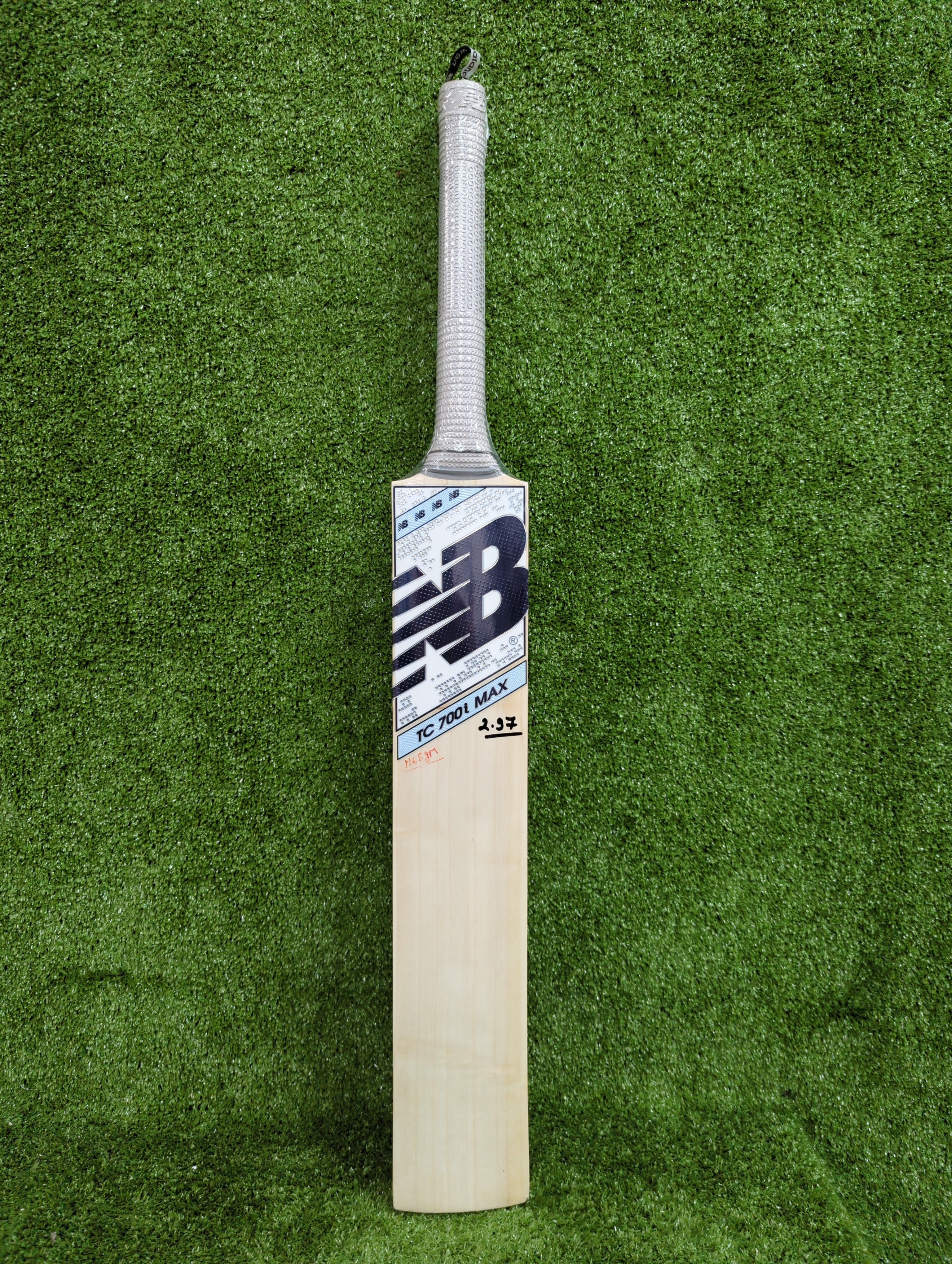 NB TC 700i Max English Willow Cricket Bat