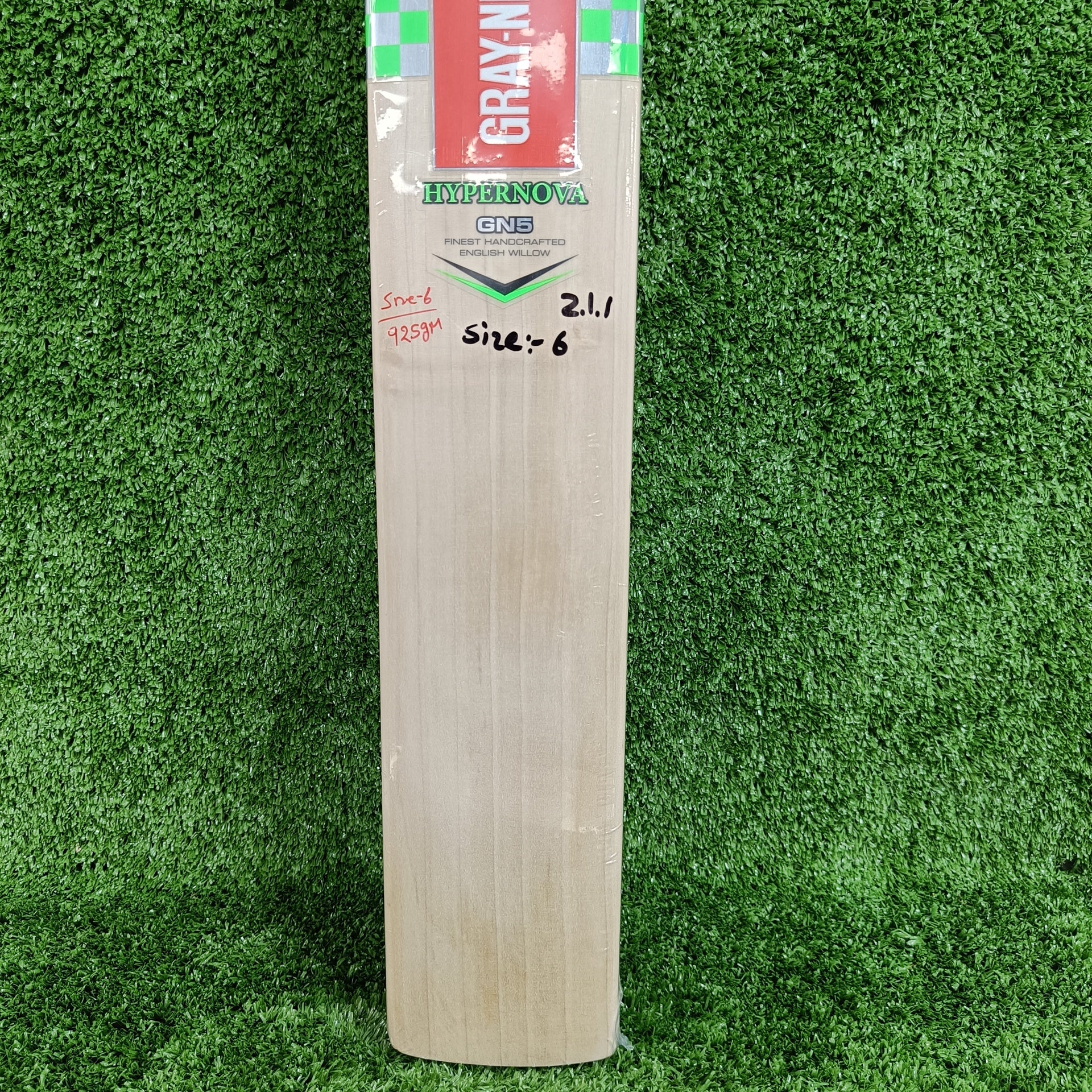 Gray-Nicolls 5 HyperNova Junior / Youth Limited Edition English Willow Cricket Bat