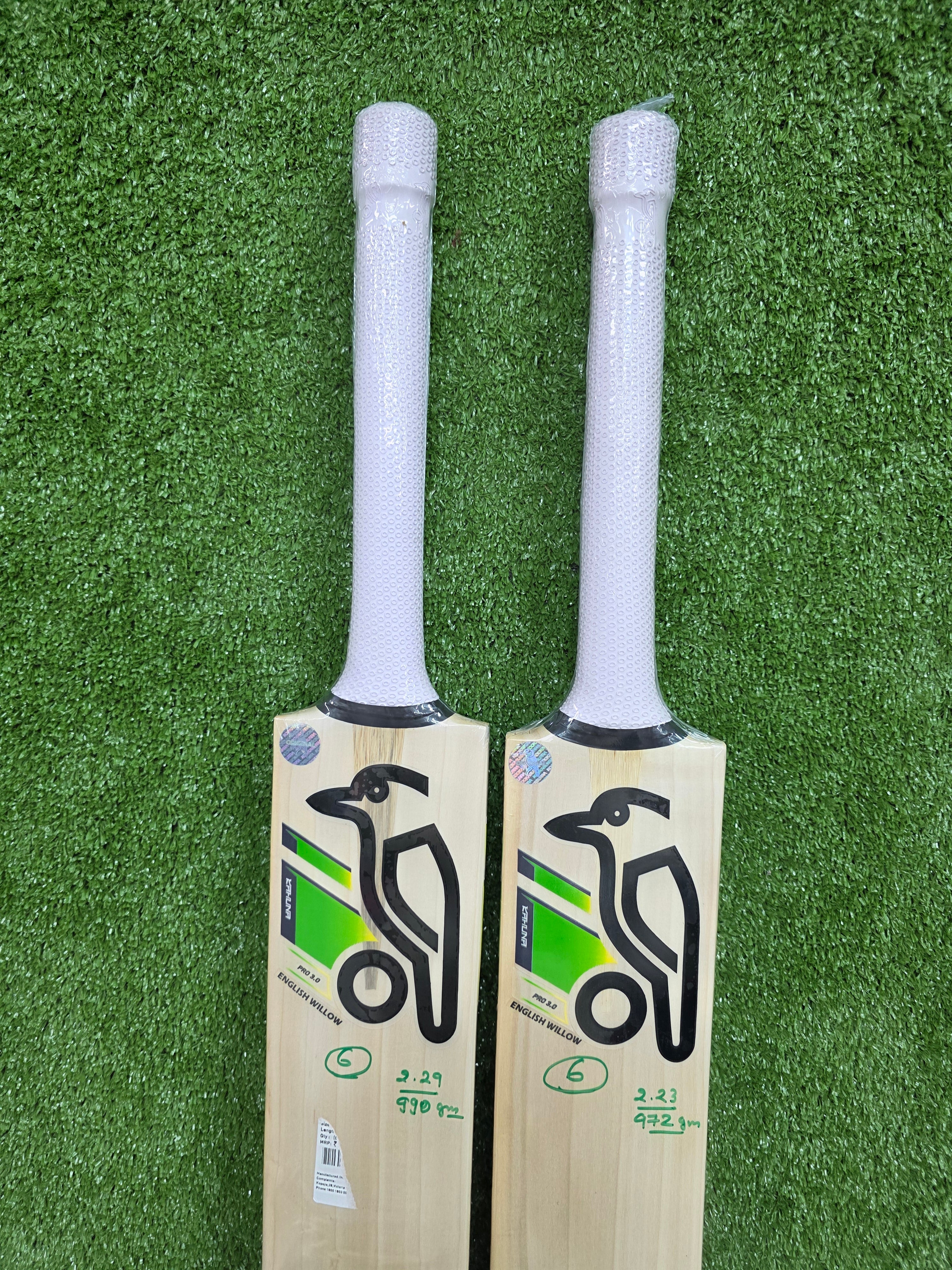 Kookaburra Kahuna Pro 3.0 Junior/Youth Grade 3 English Willow Cricket Bat