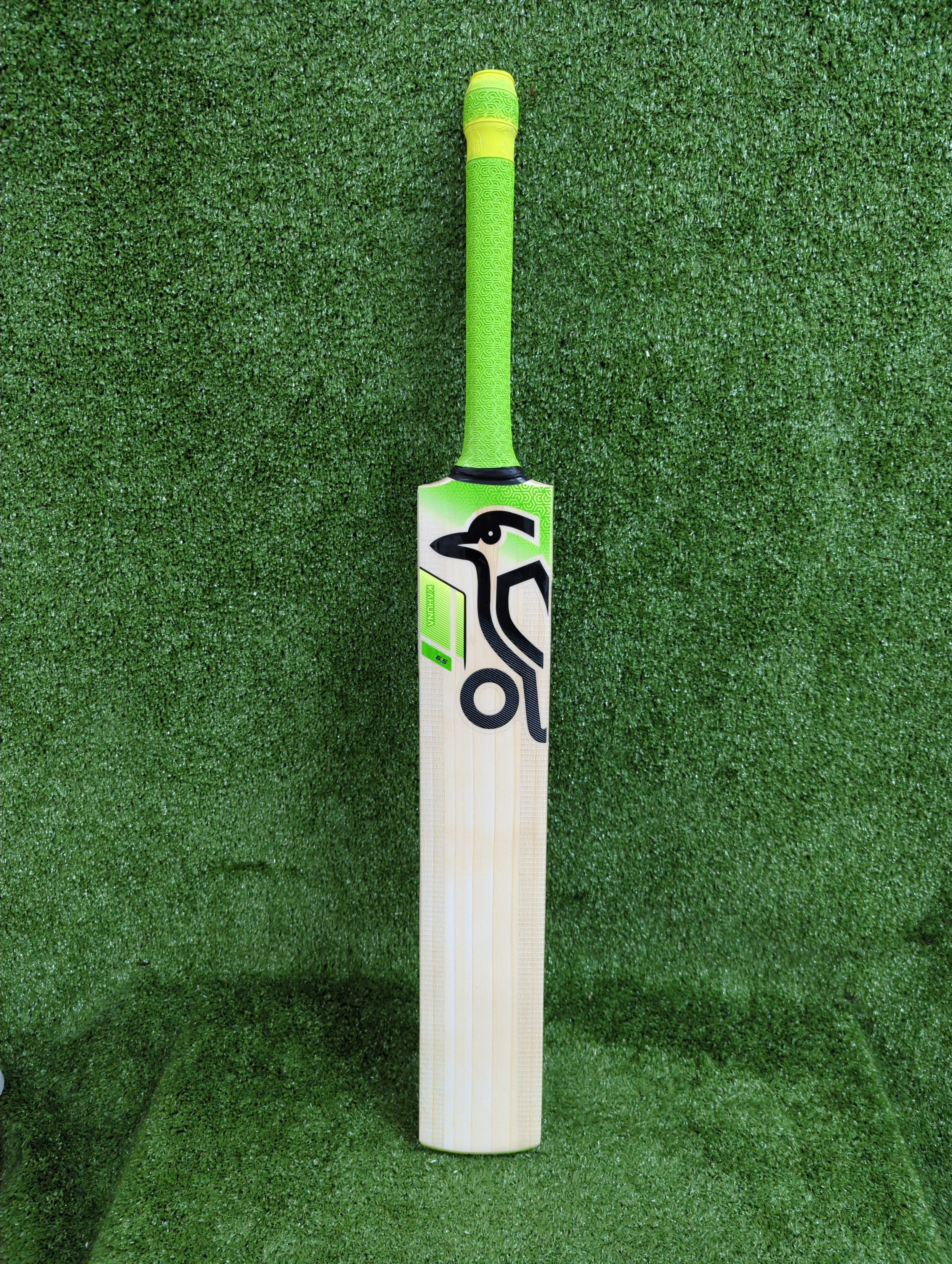 Kookaburra Kahuna 6.5 Harrow English Willow Cricket Bat