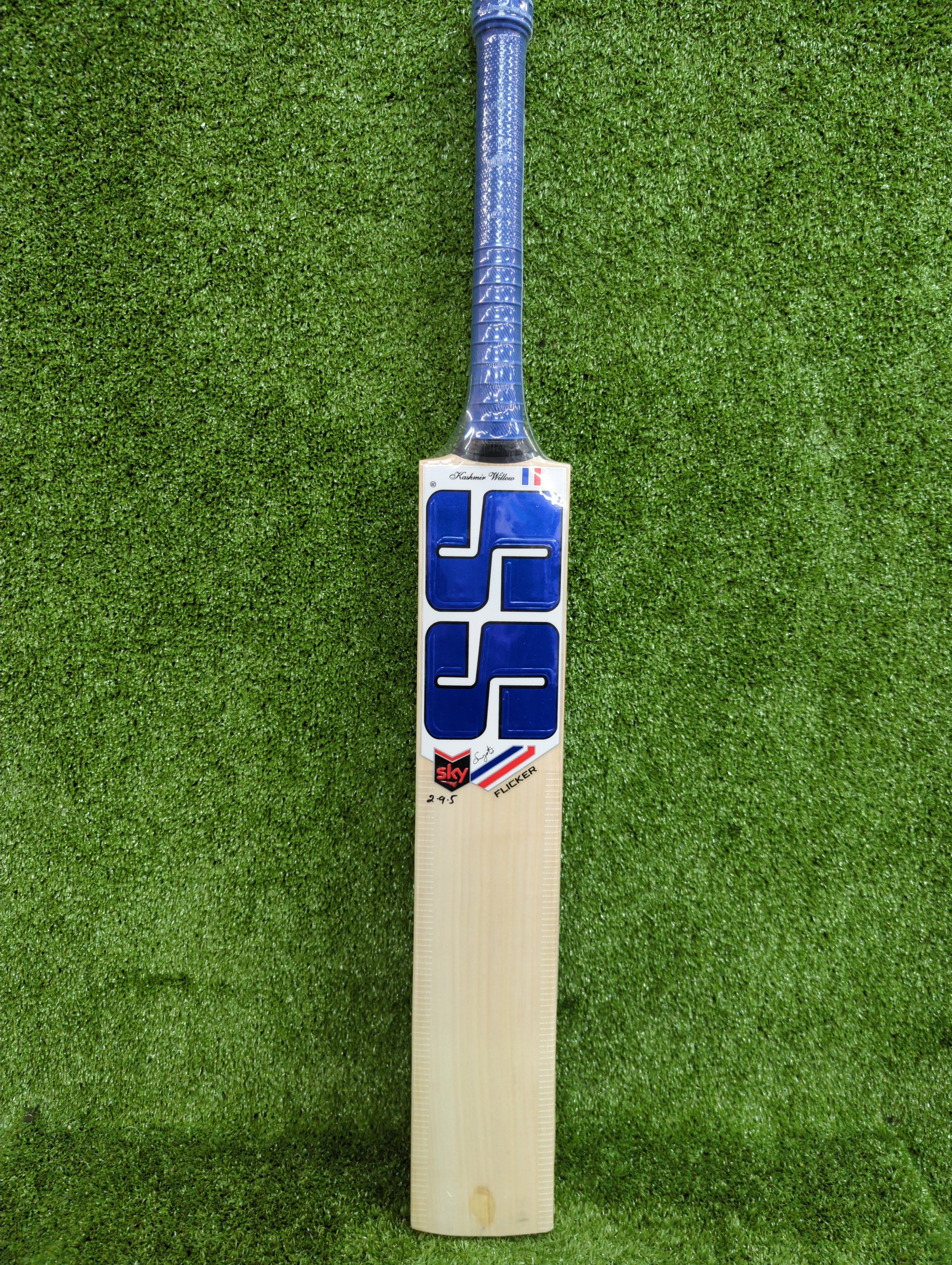 SS Sky Flicker Kashmir Willow Cricket Bat