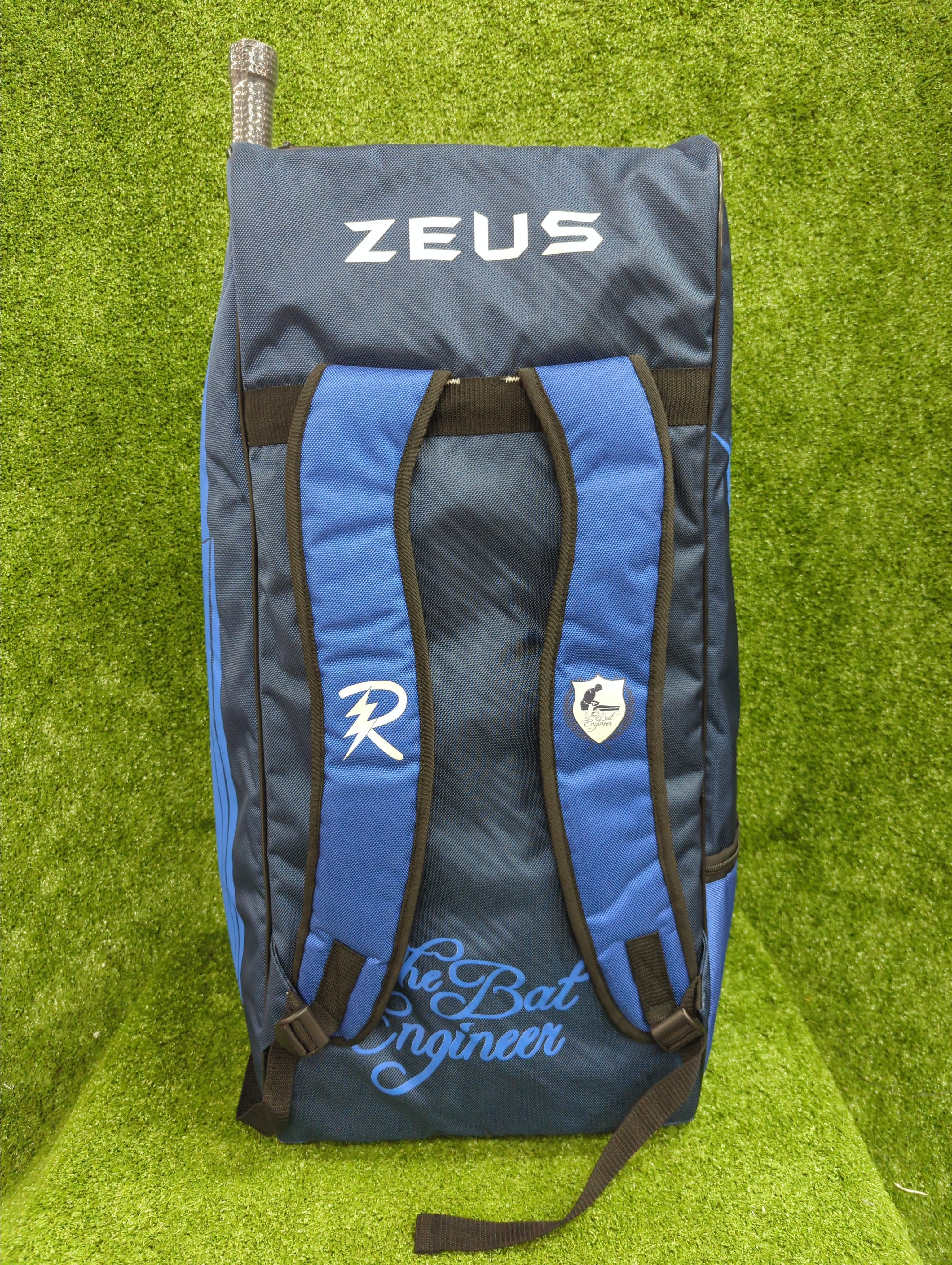 RAYDN Zeus Cricket Duffle Bag - Premium Stand-Up Kit Backpack