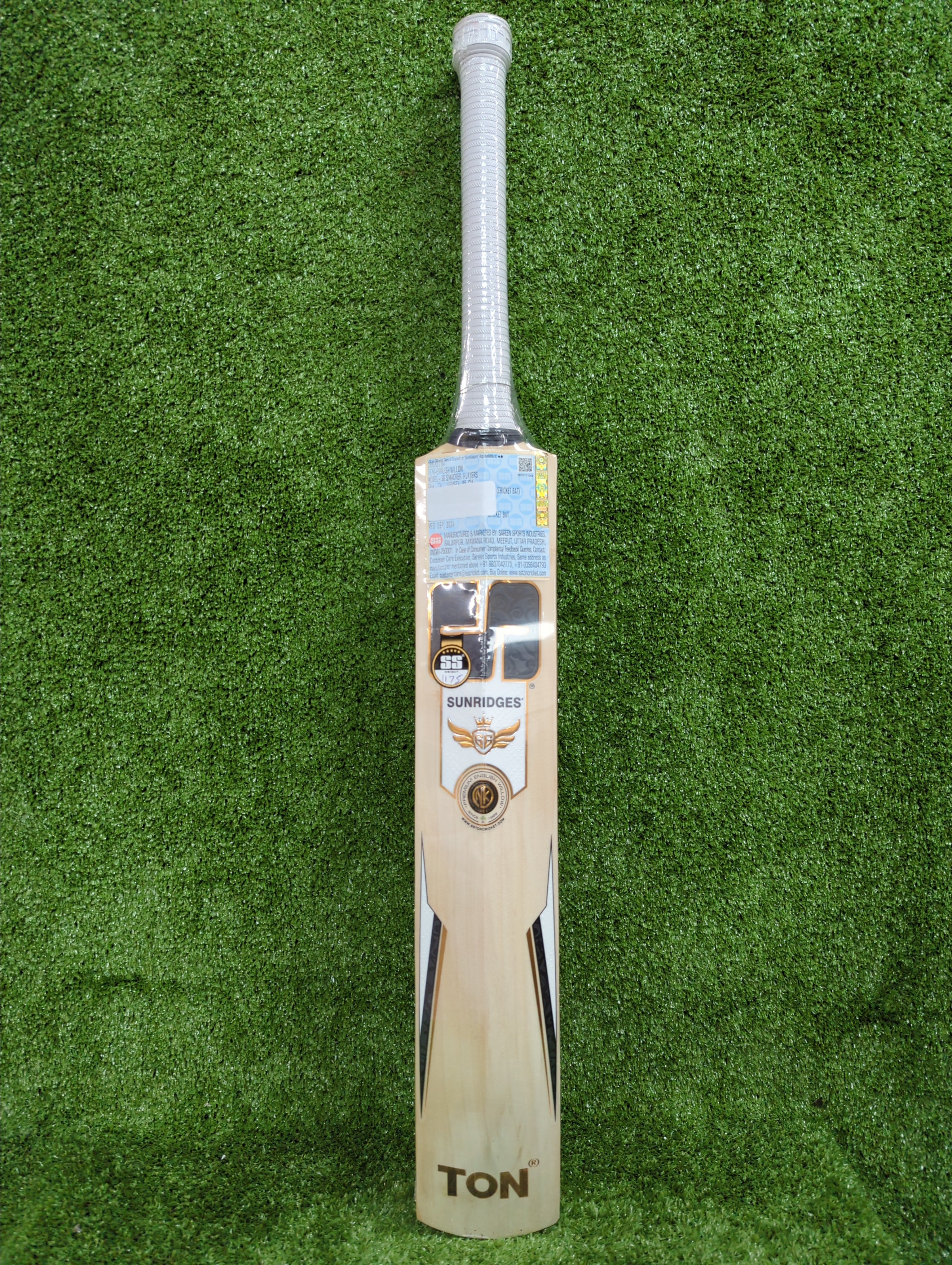 SS Core GG Smacker Players English Willow Cricket Bat - Long Handle