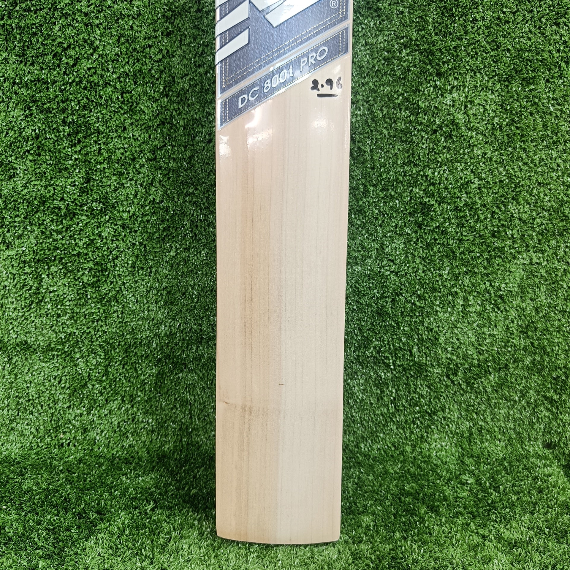 NB DC 800i PRO English Willow Cricket Bat