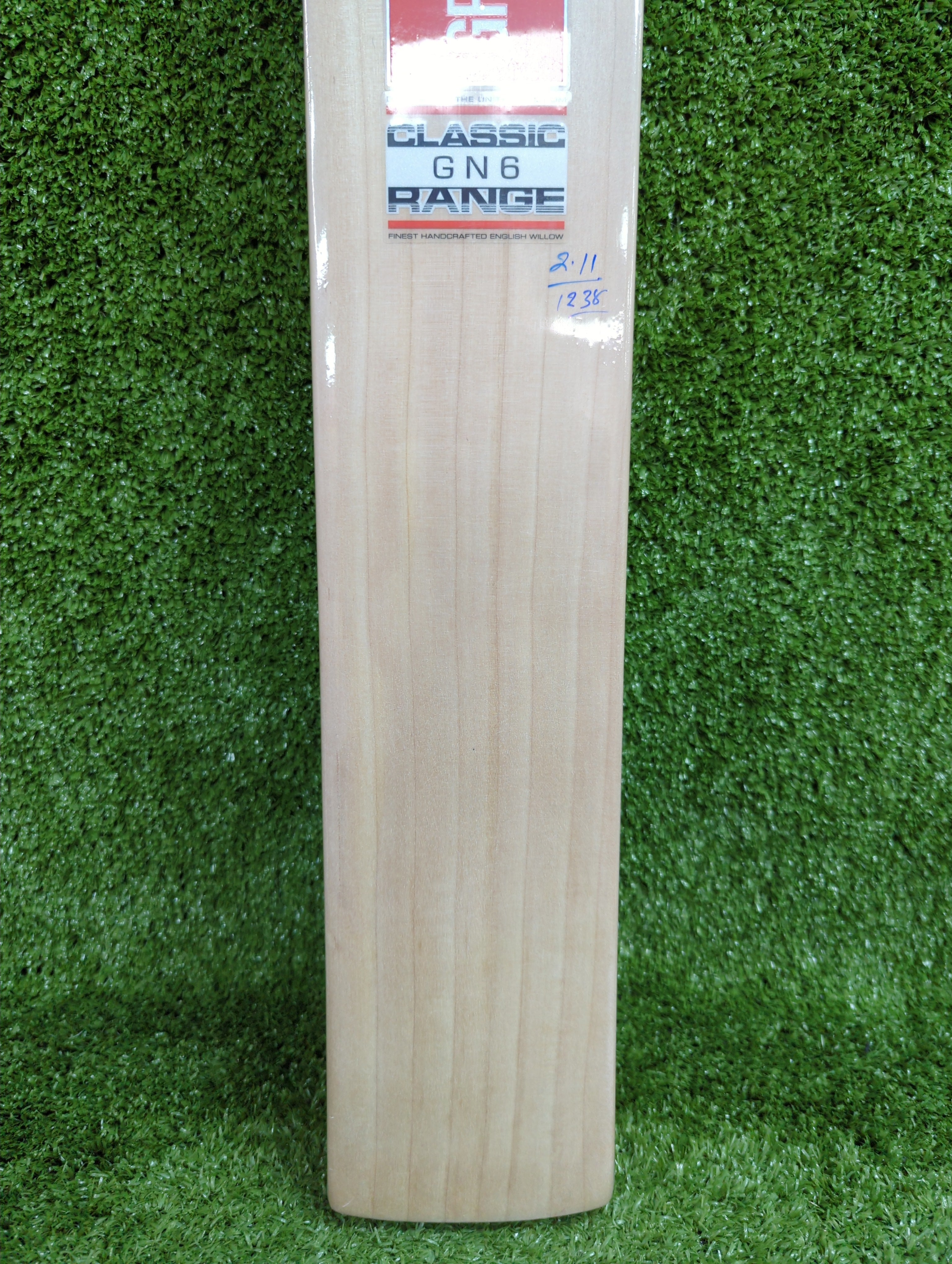 Gray-Nicolls 6 Classic Range Adult English Willow Cricket Bat - Big Edge
