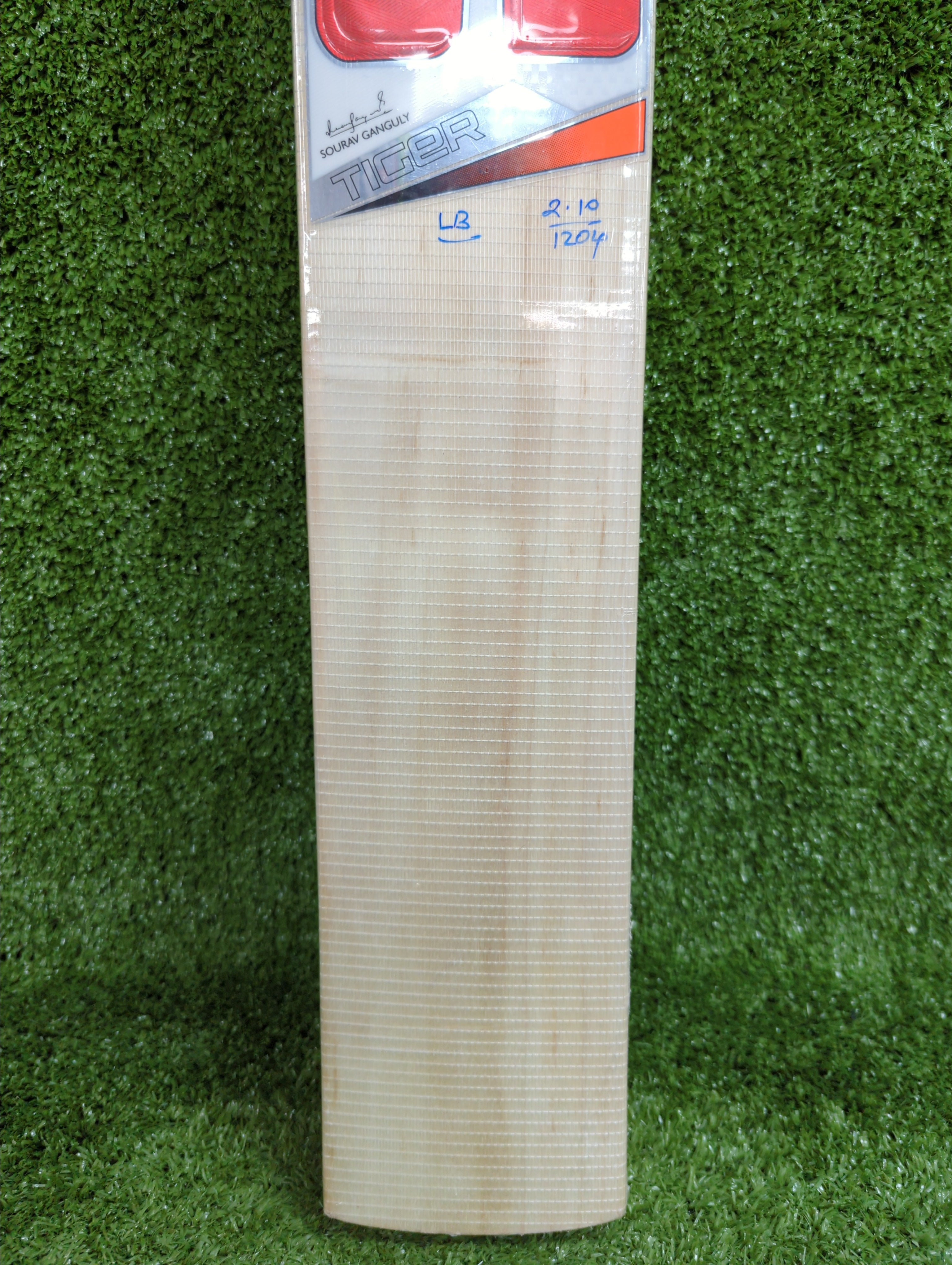 SS Tiger English Willow Cricket Bat - Long Blade
