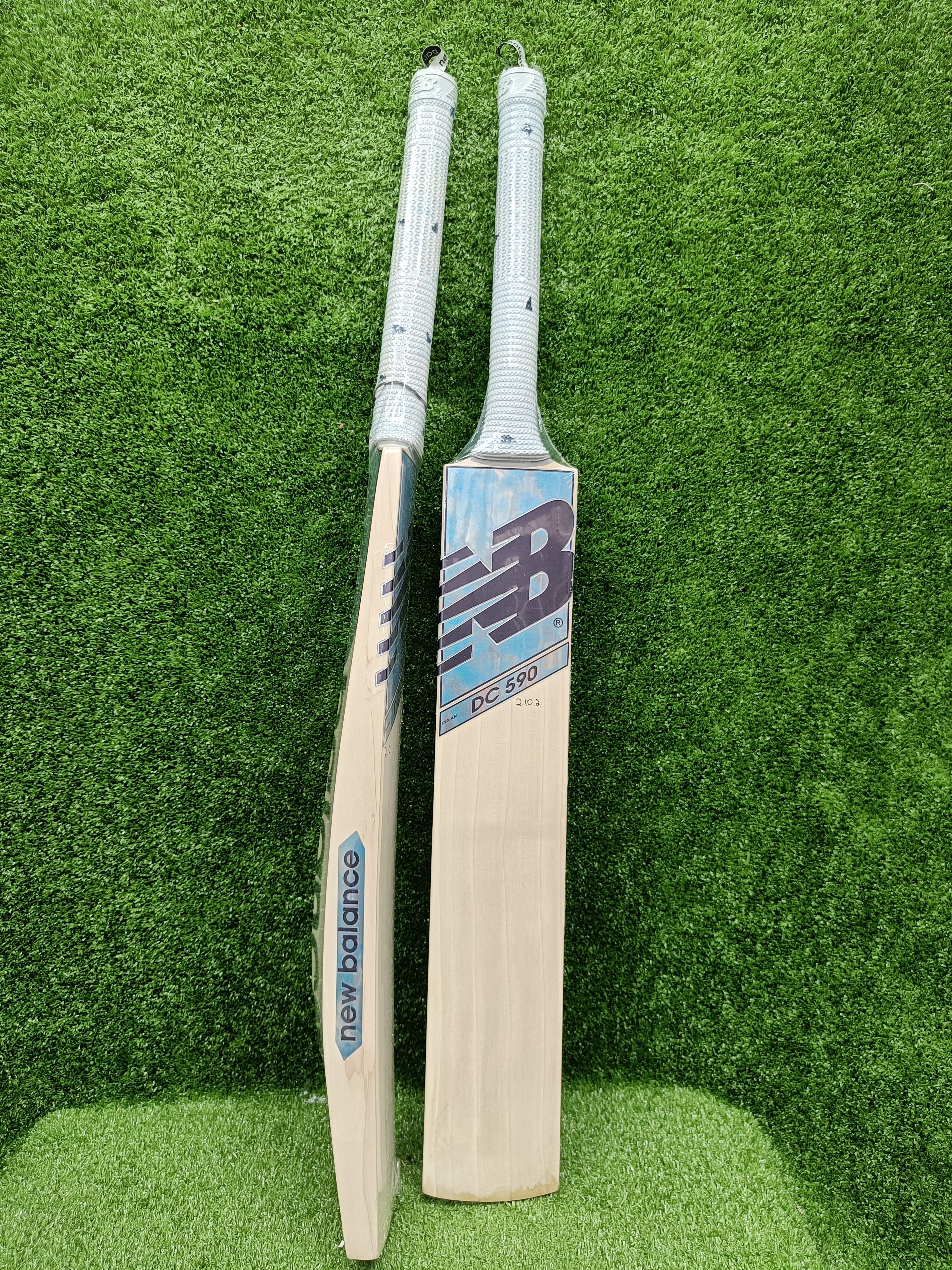 NB DC 590 English Willow Cricket Bat