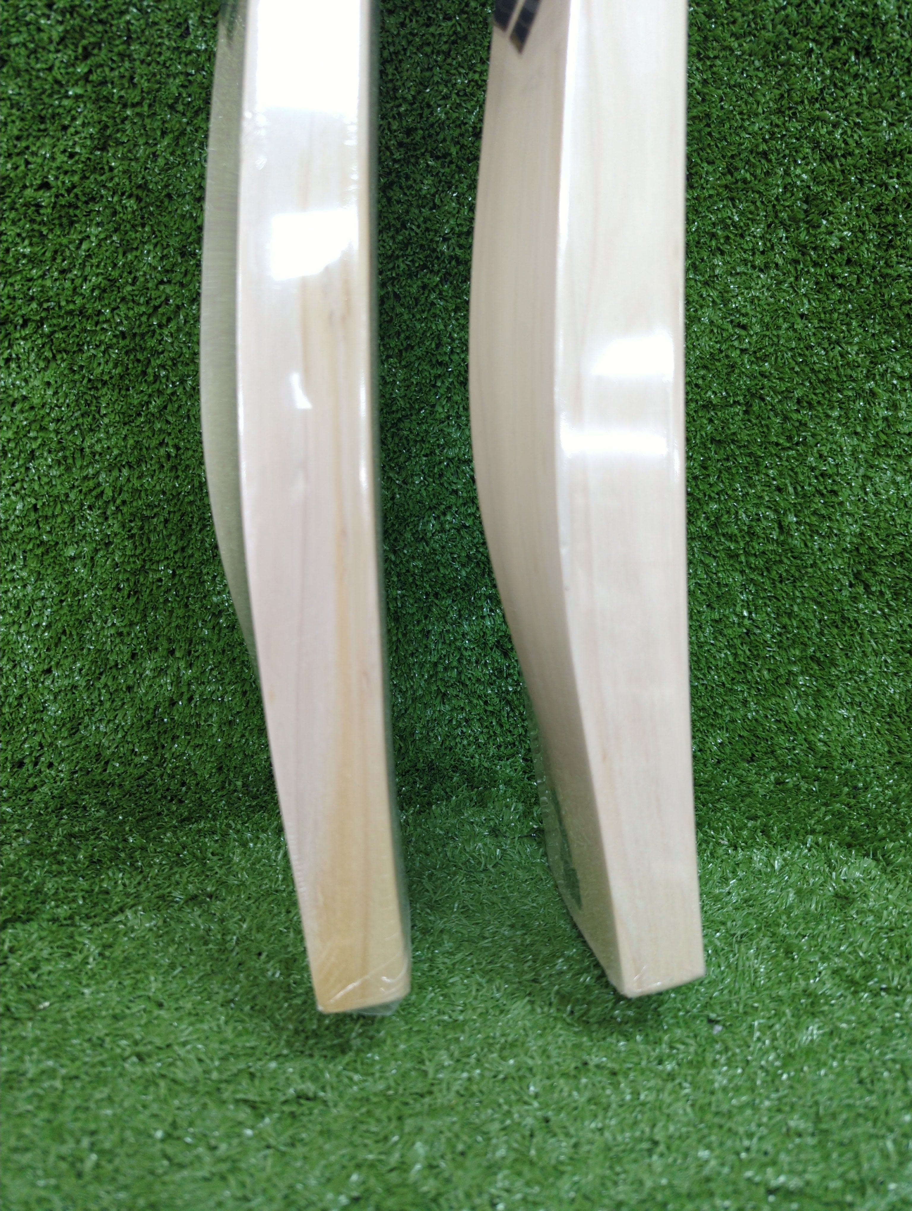 EM 360 No. 17 AB de Villiers English Willow Cricket Bat