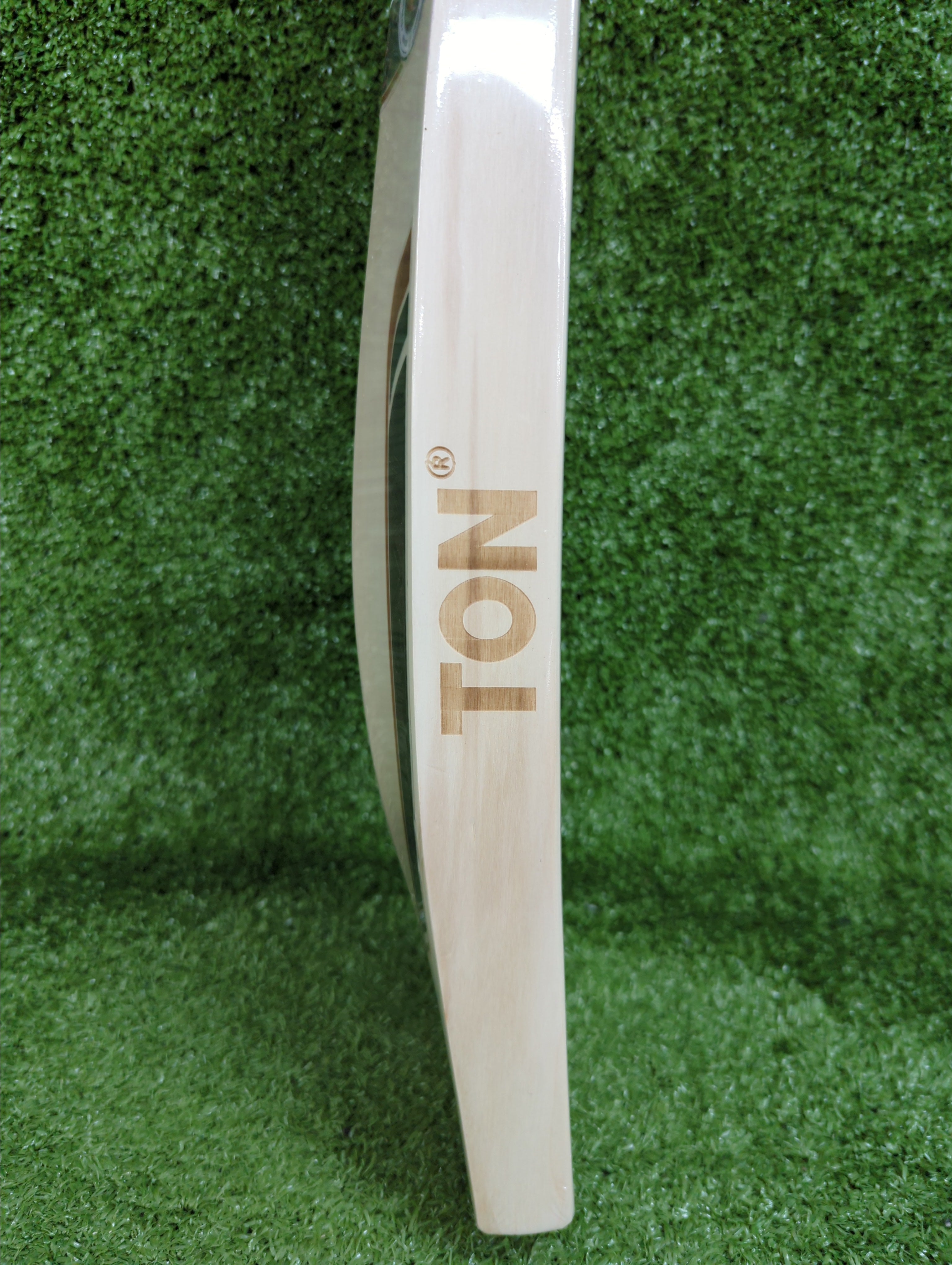 SS Master 1500 English Willow Cricket Bat - Short Handle SS