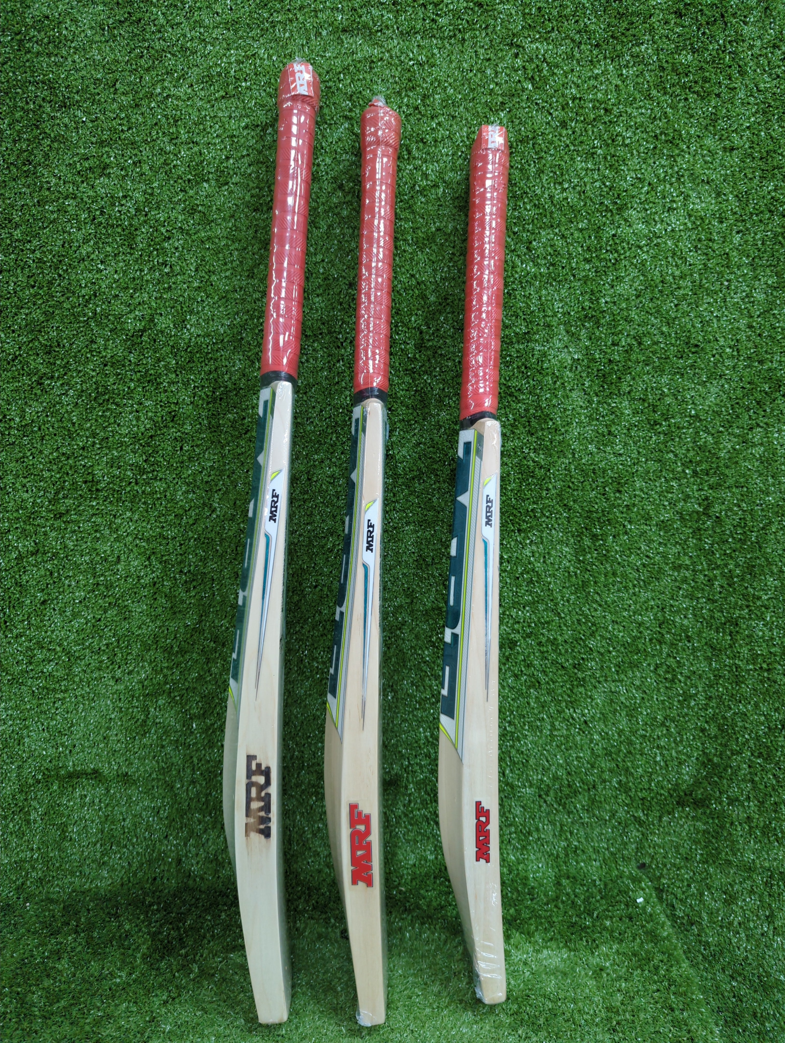 MRF Carnage GILL 77 Junior / Youth English Willow Cricket Bat