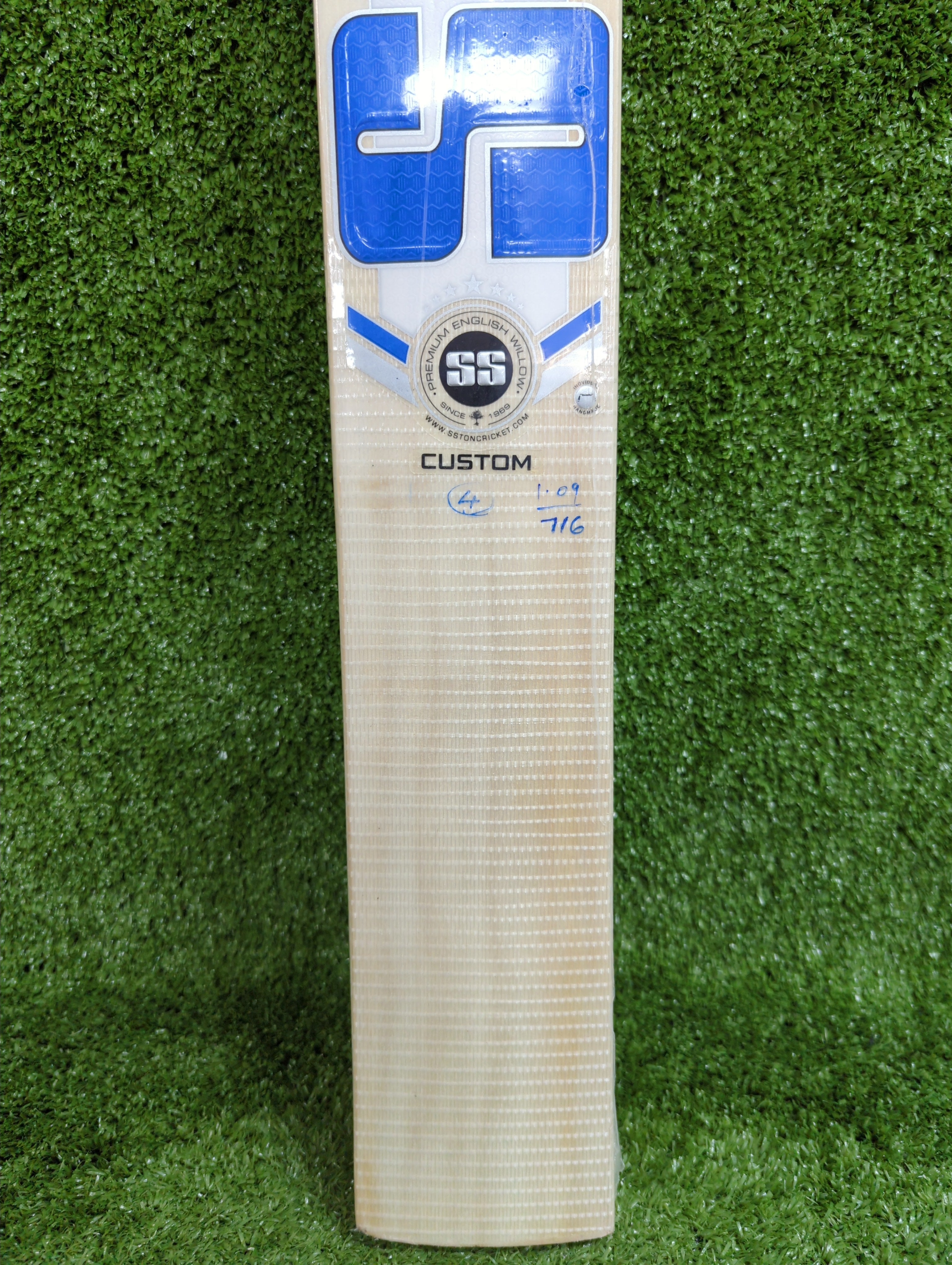 SS Custom Junior / Youth English Willow Cricket Bat