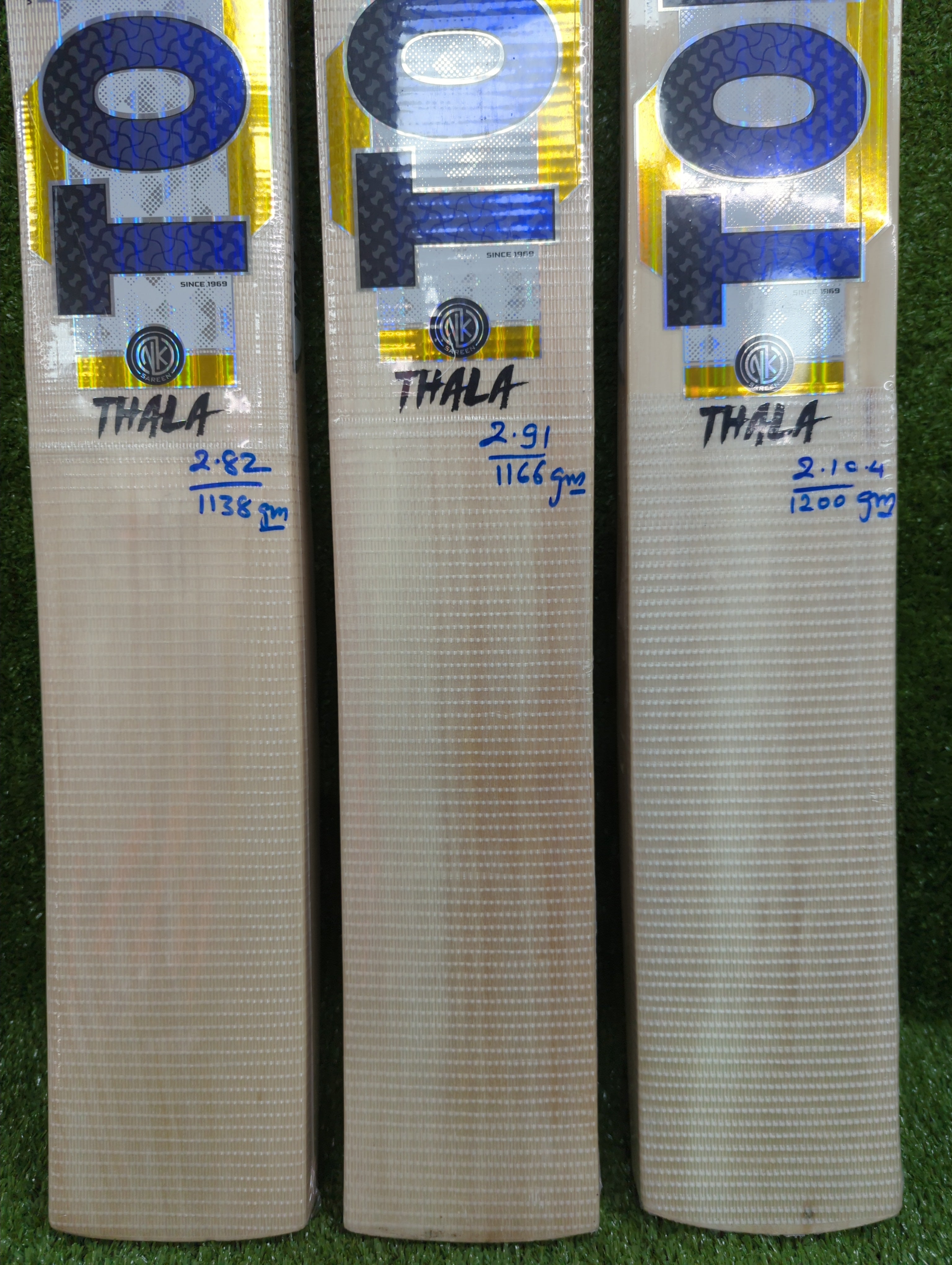 SS TON Dhoni Thala Premium Kashmir Willow Cricket Bat by SS - close-up detail - TopCricketStore