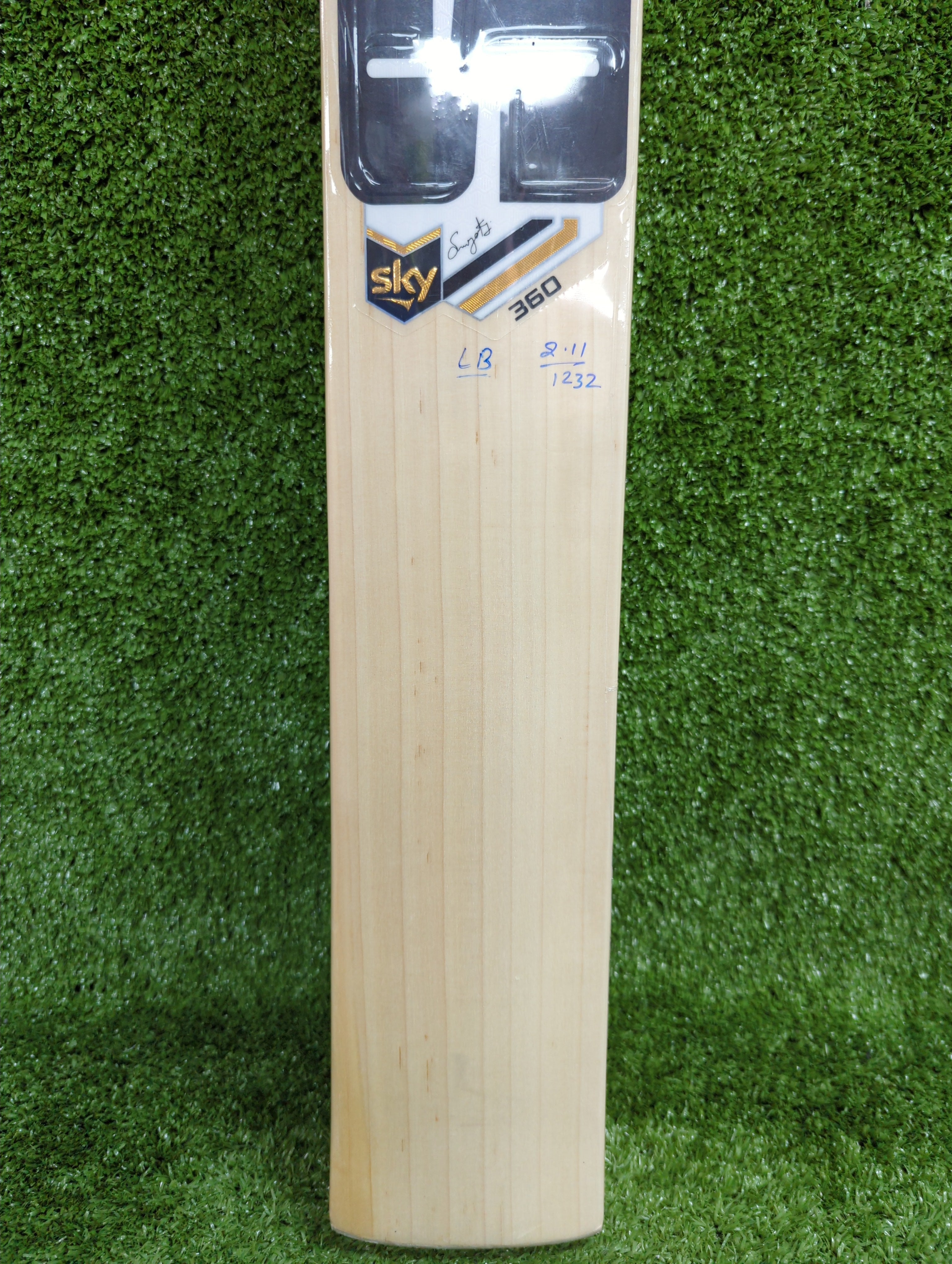 SS Sky 360 English Willow Cricket Bat - Long Blade