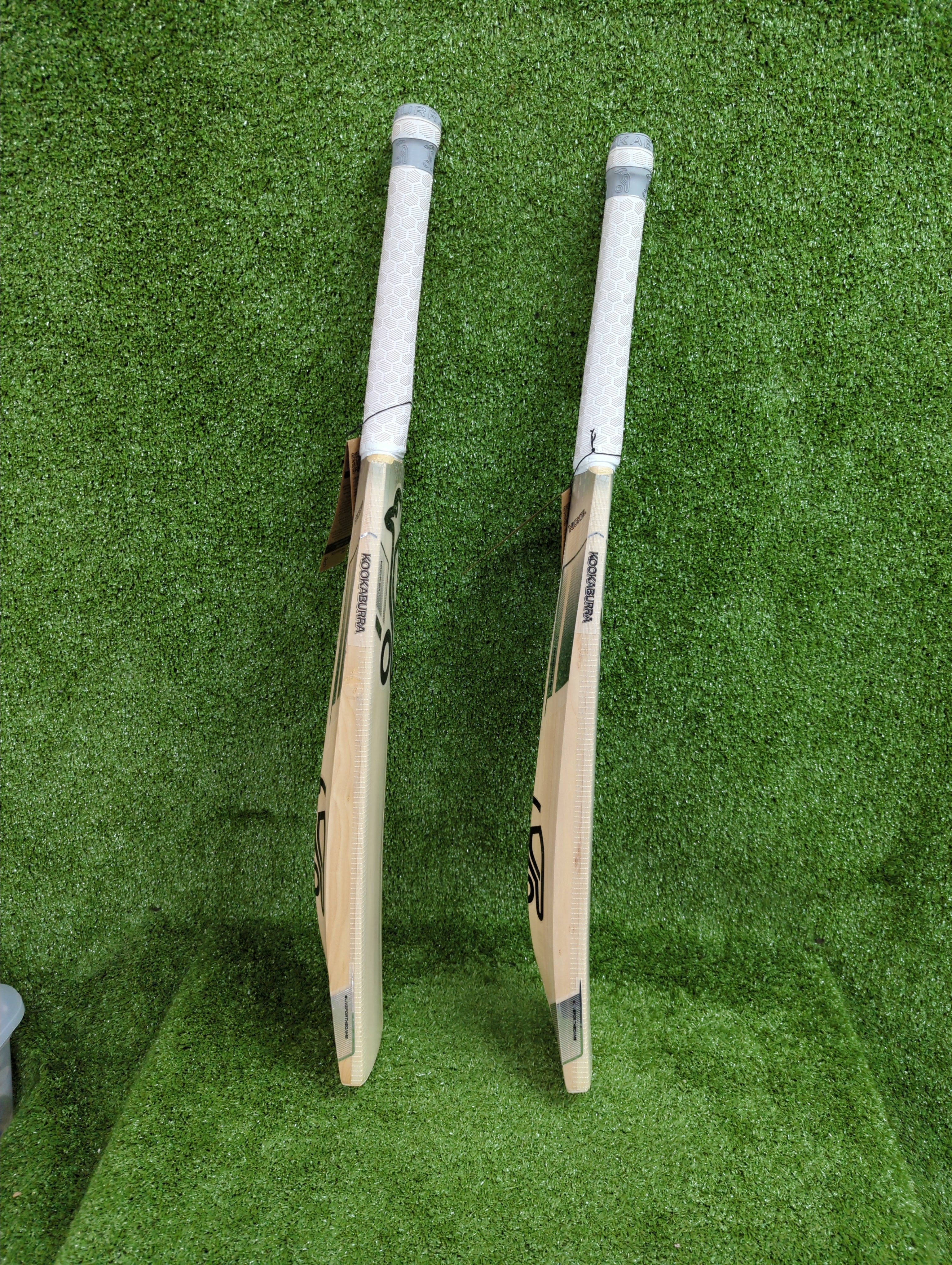 Kookaburra Nickel 4.1 Junior /  Youth English Willow Cricket Bat