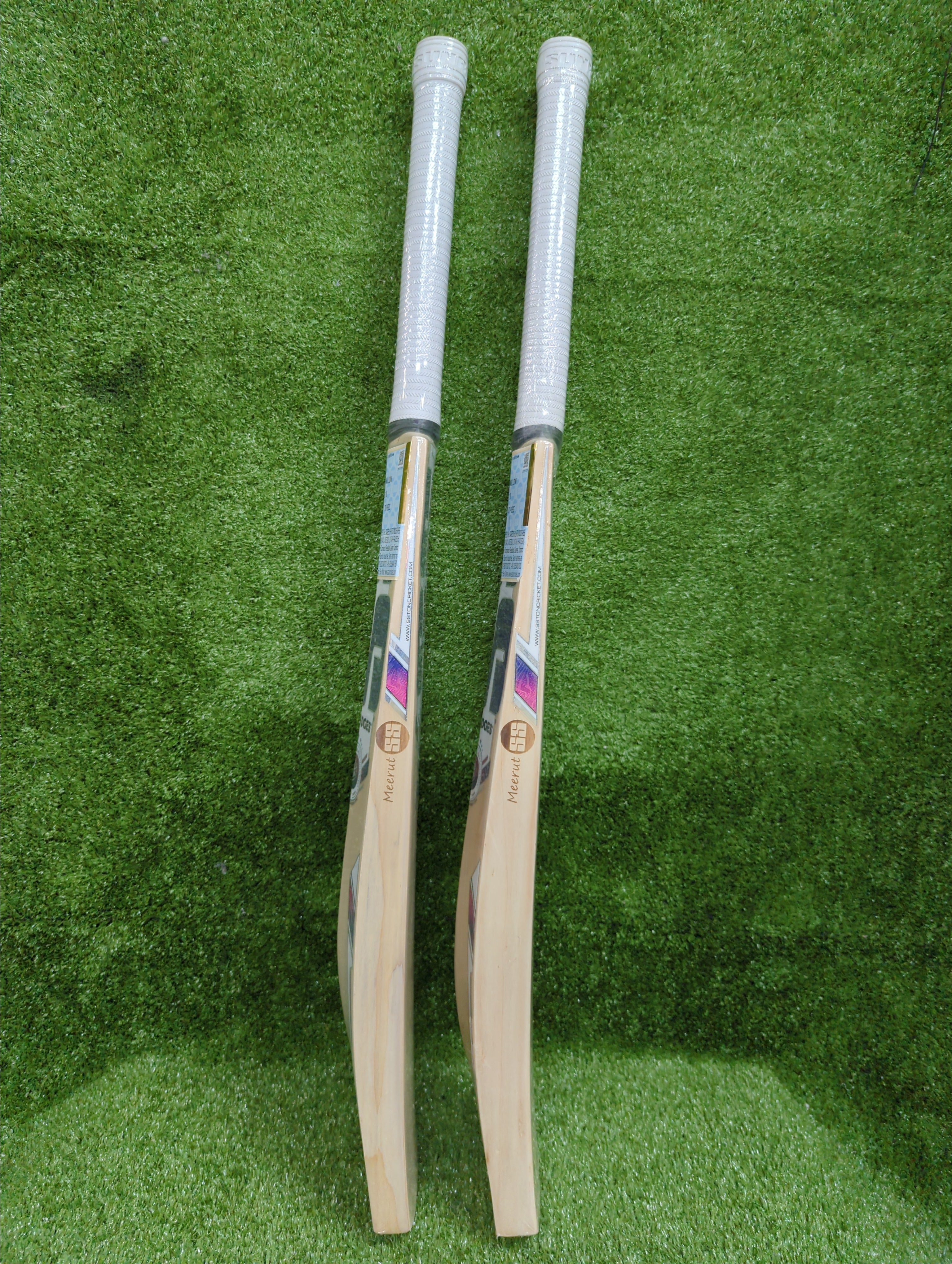 SS Valarie 1.0 English Willow Cricket bat - Short Handle SS