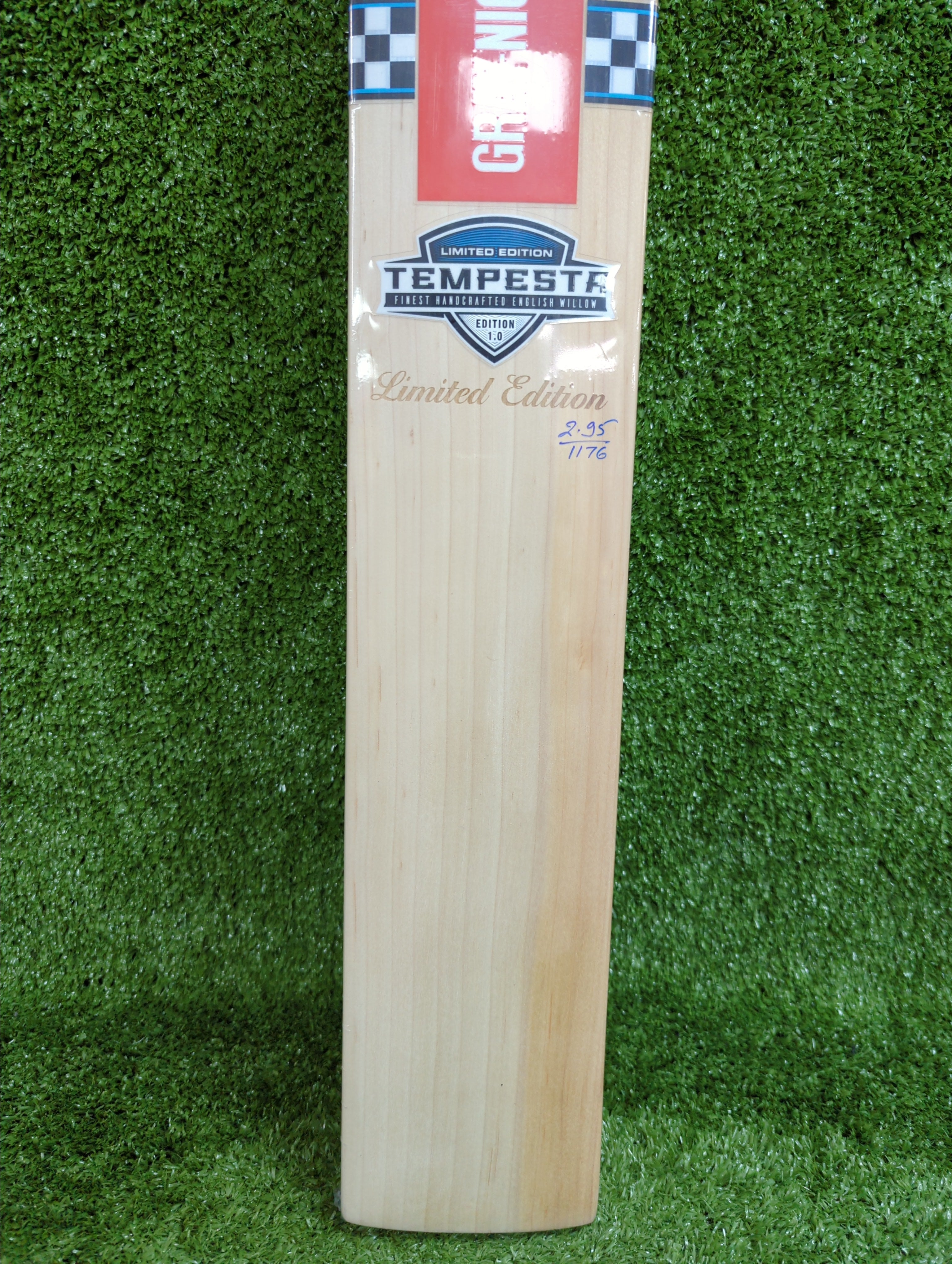 Gray-Nicolls Tempesta Limited Edition Adult Cricket Bat