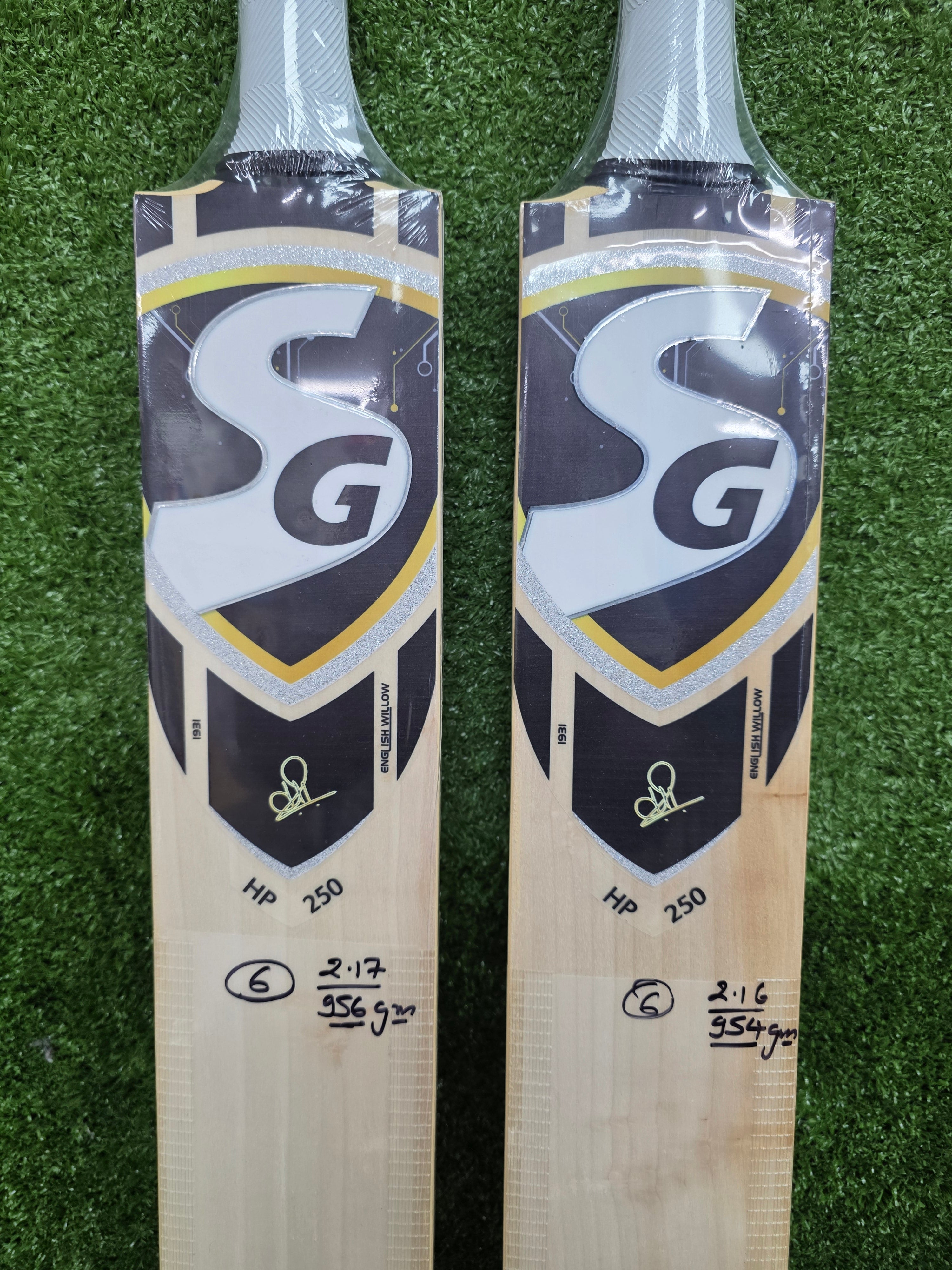 SG HP 250 Junior / Youth English Willow Cricket Bat with STR8Bat Sensor SG