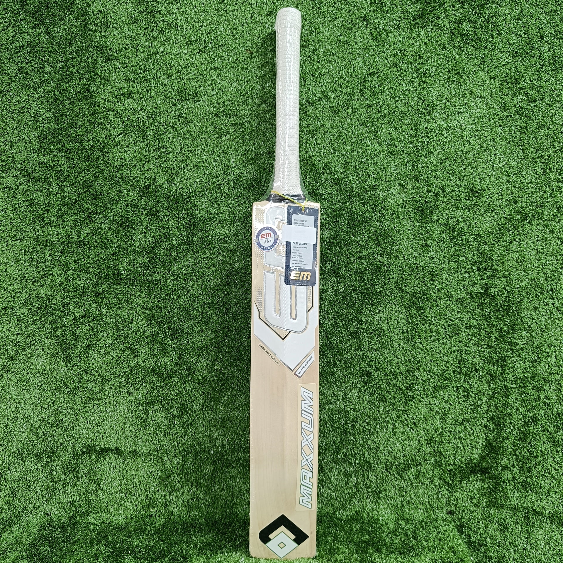 EM Maxxum Player Edition Selected Willow Cricket Bat (White)