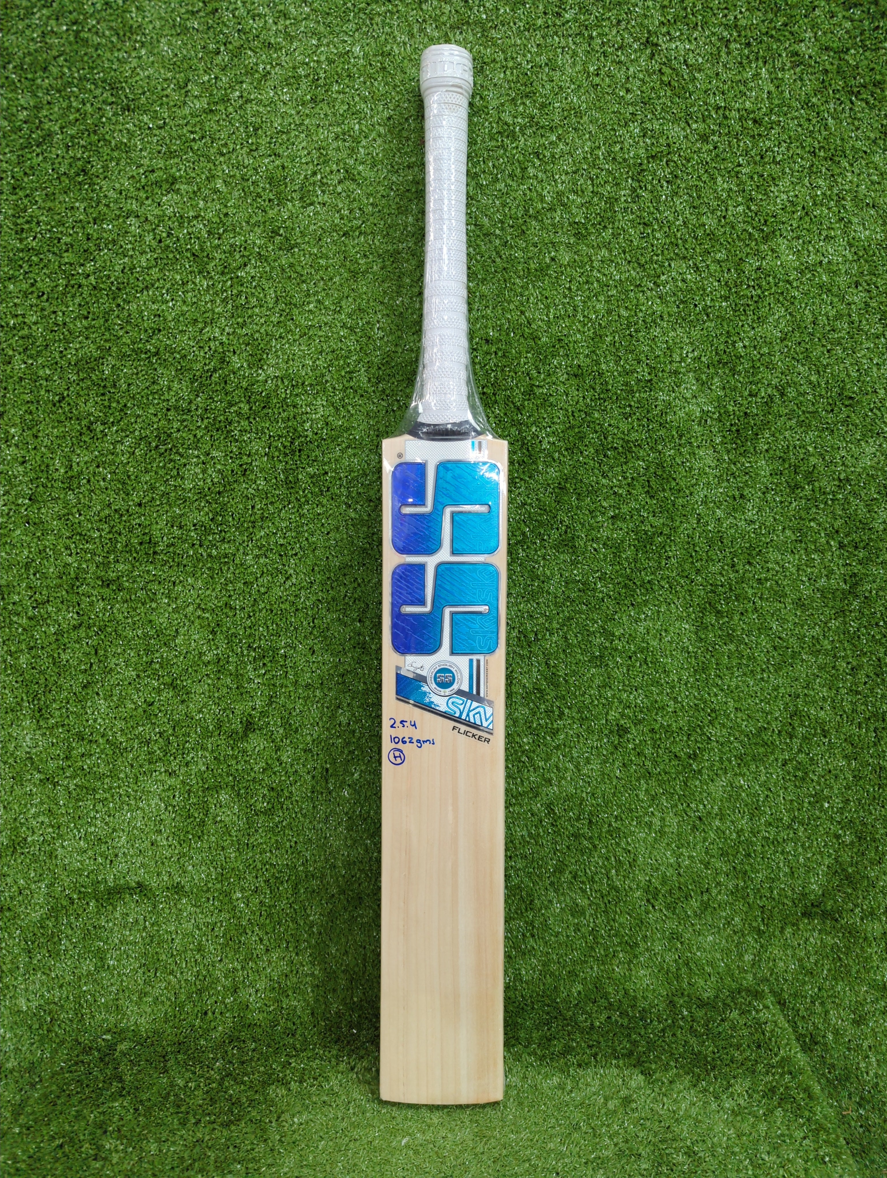 SS Sky Flicker Youth Harrow English Willow Cricket Bat by SS - TopCricketStore
