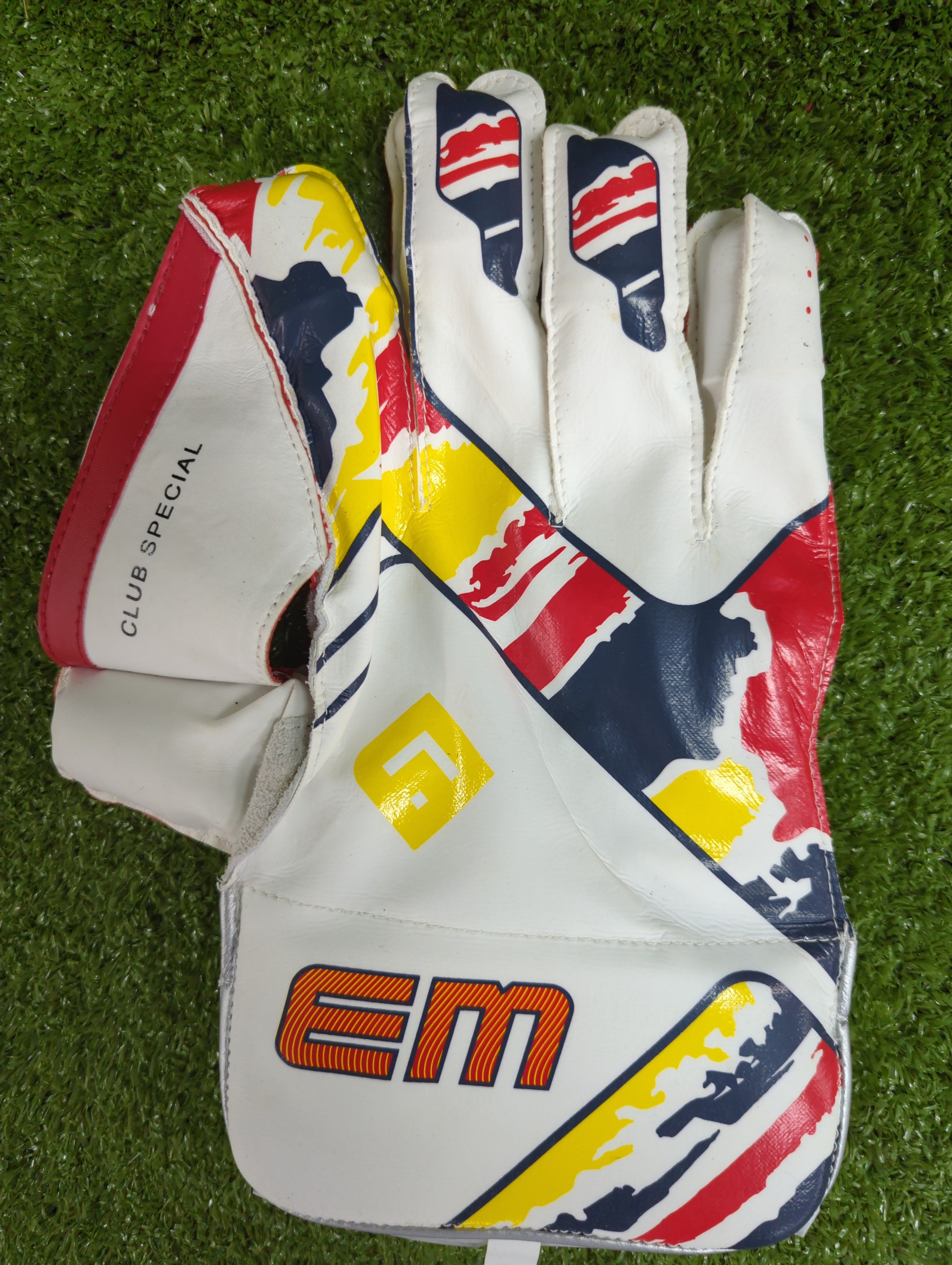 EM Club Special Adult Cricket Wicket Keeping Gloves