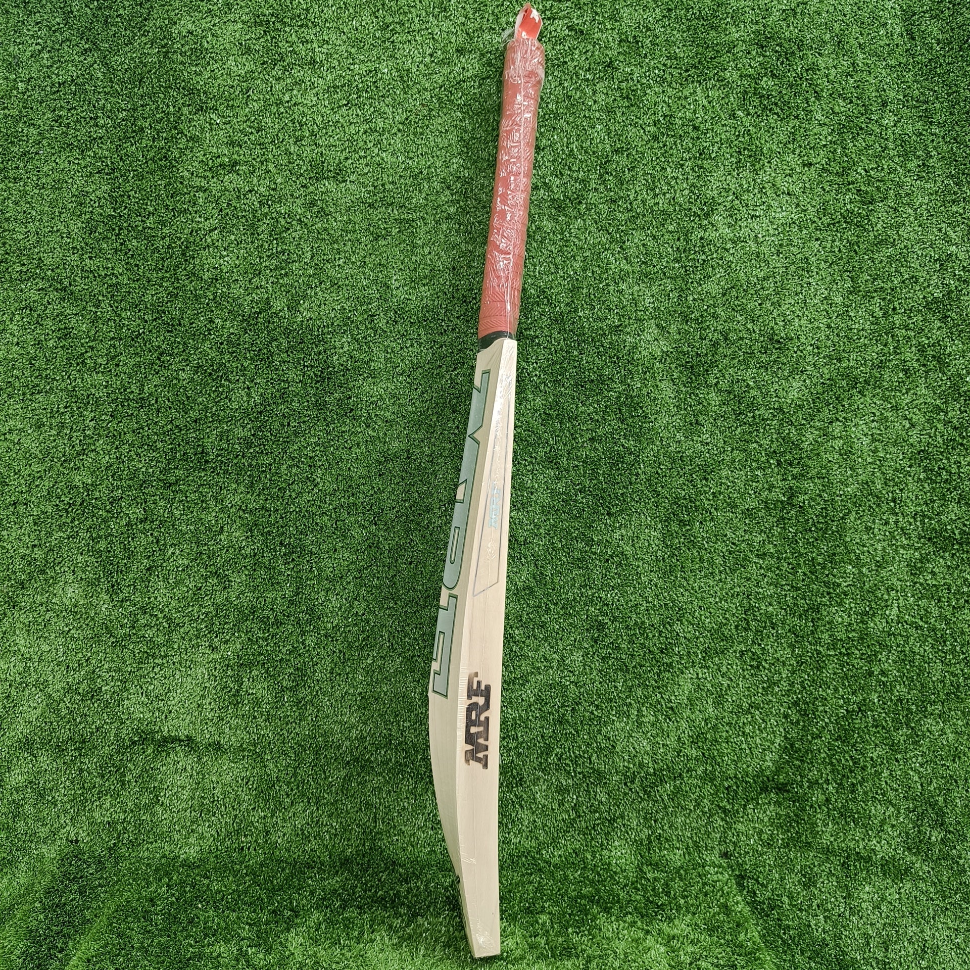 MRF Genius Silver Edition Cricket Bat | 25th Special Anniversary Model