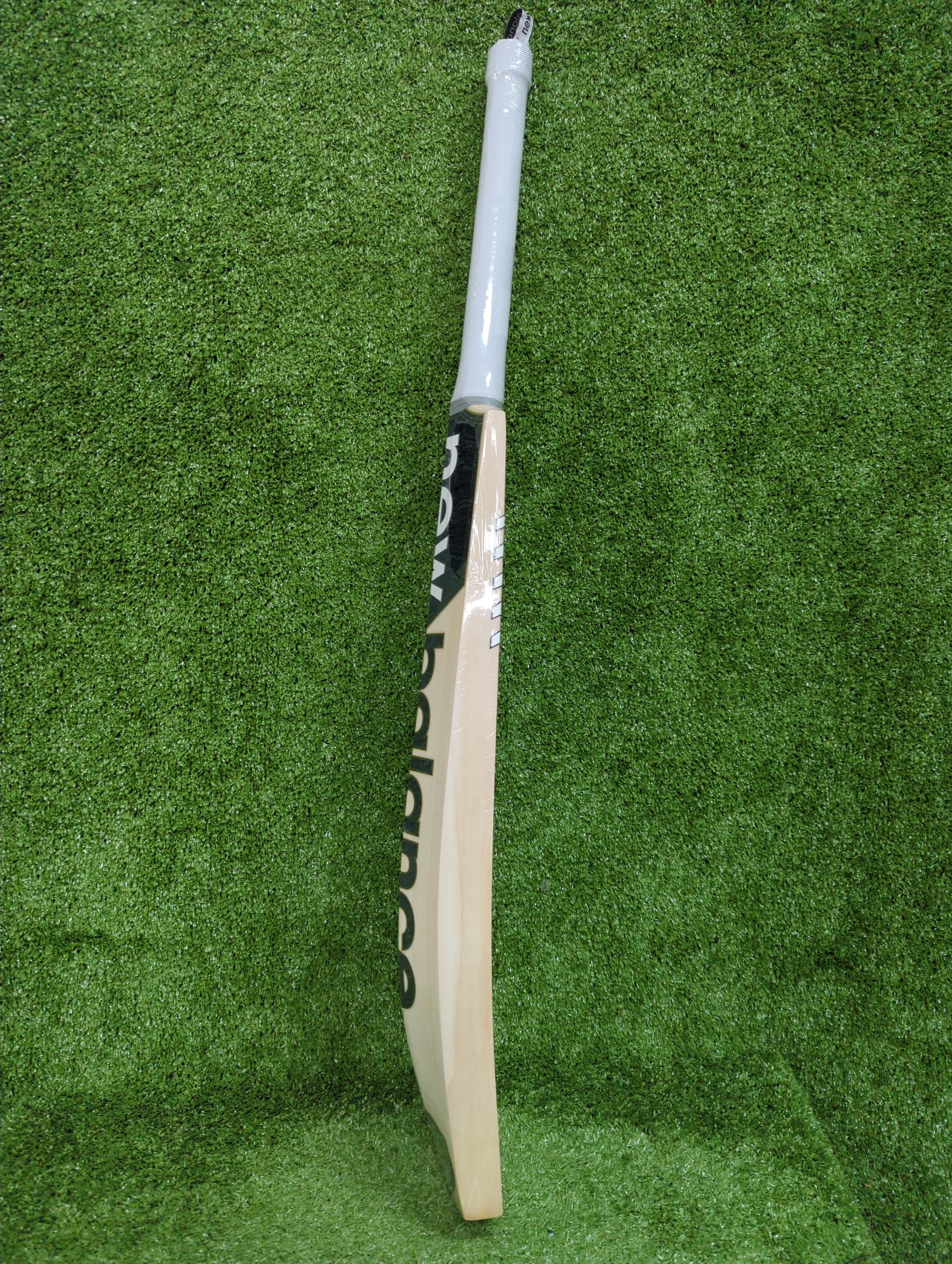 NB DC 800i Pro English Willow Cricket Bat
