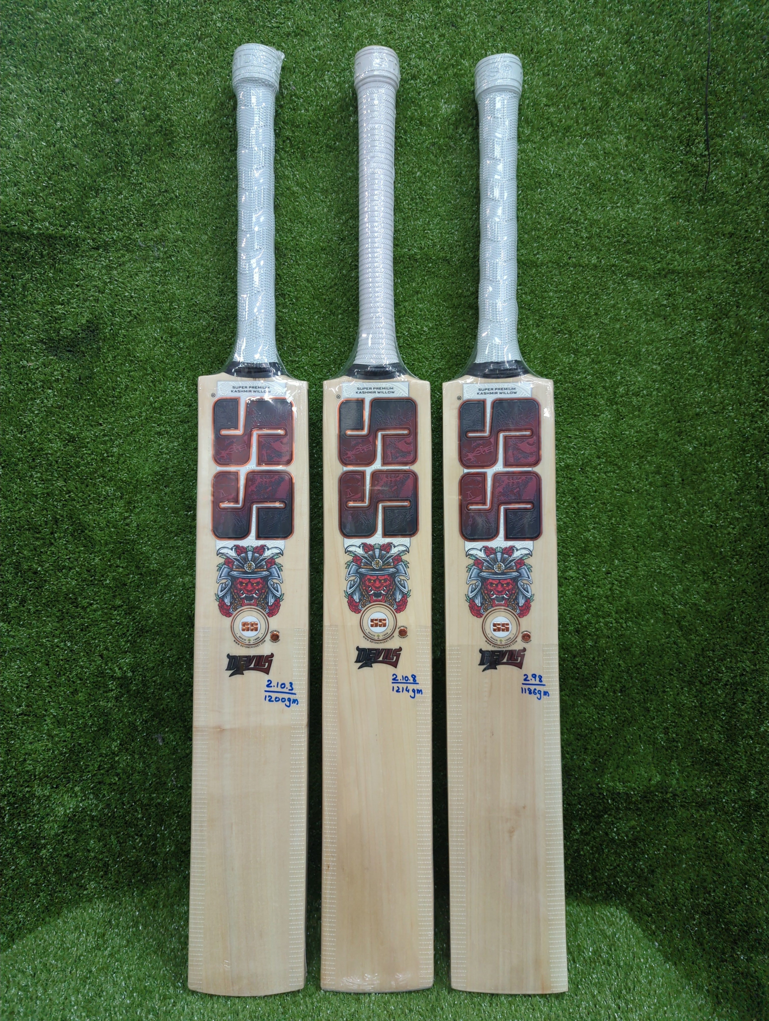 SS Devils Super Six Red Premium Kashmir Willow Cricket Bat by SS - TopCricketStore