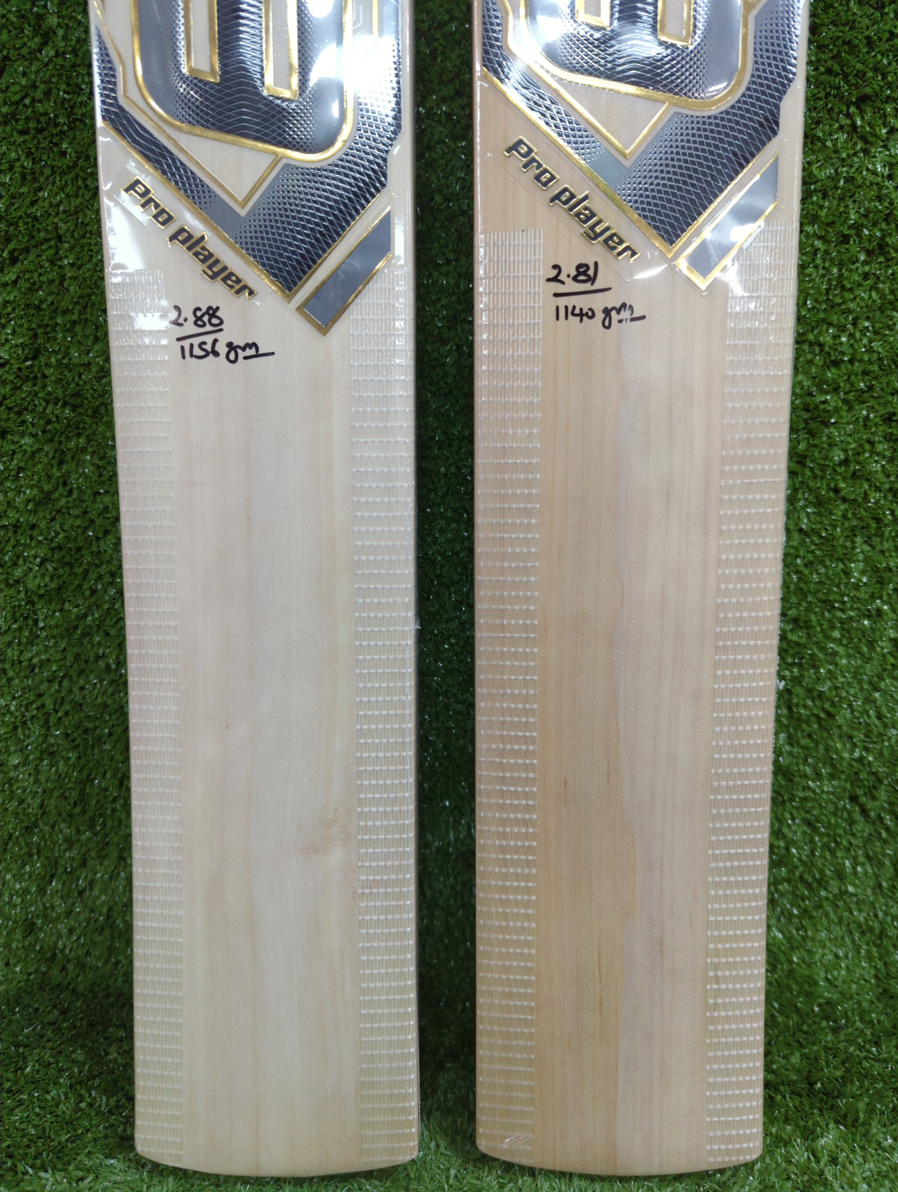 EM Pro Player English Willow Nutured Cricket Bat