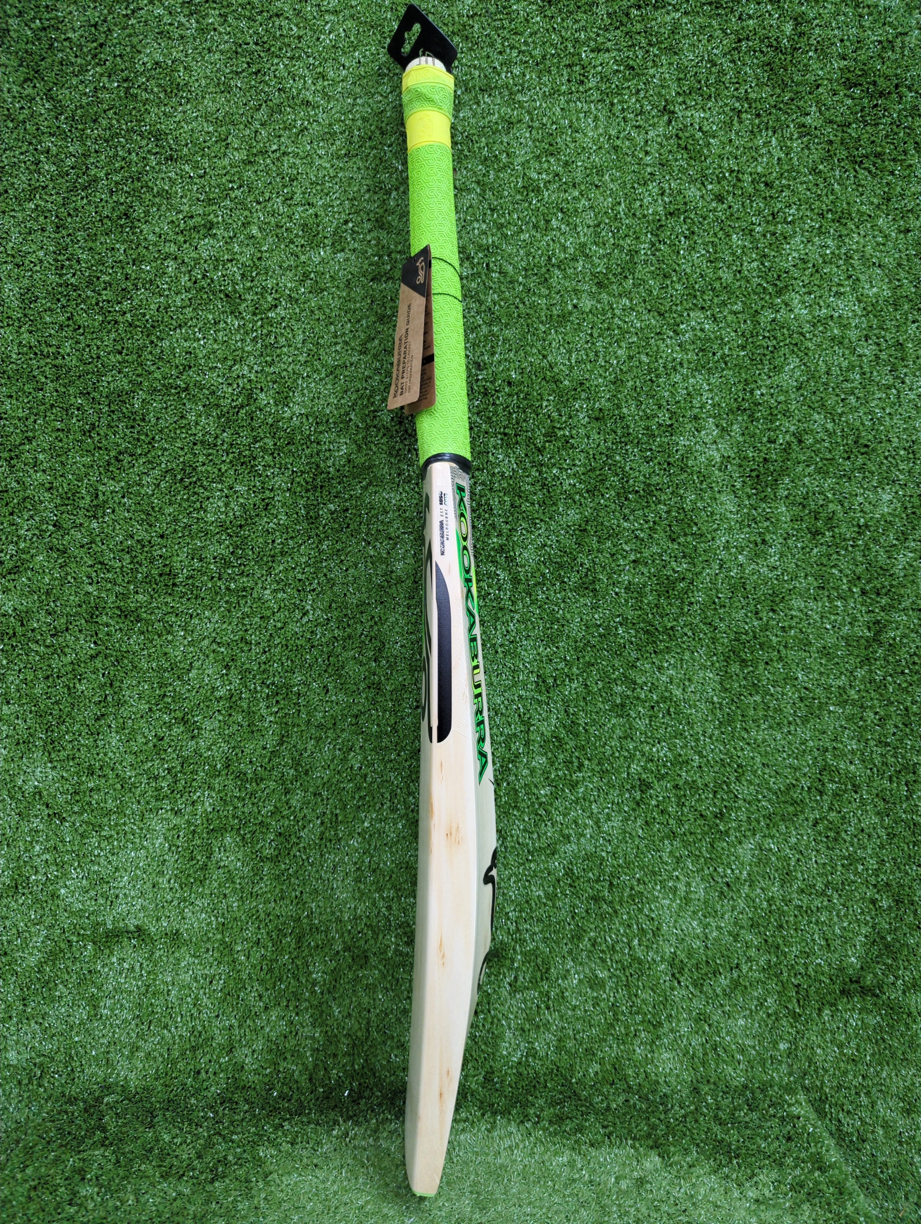 Kookaburra Kahuna Lite English Willow Cricket Bat by Kookaburra - close-up detail - TopCricketStore