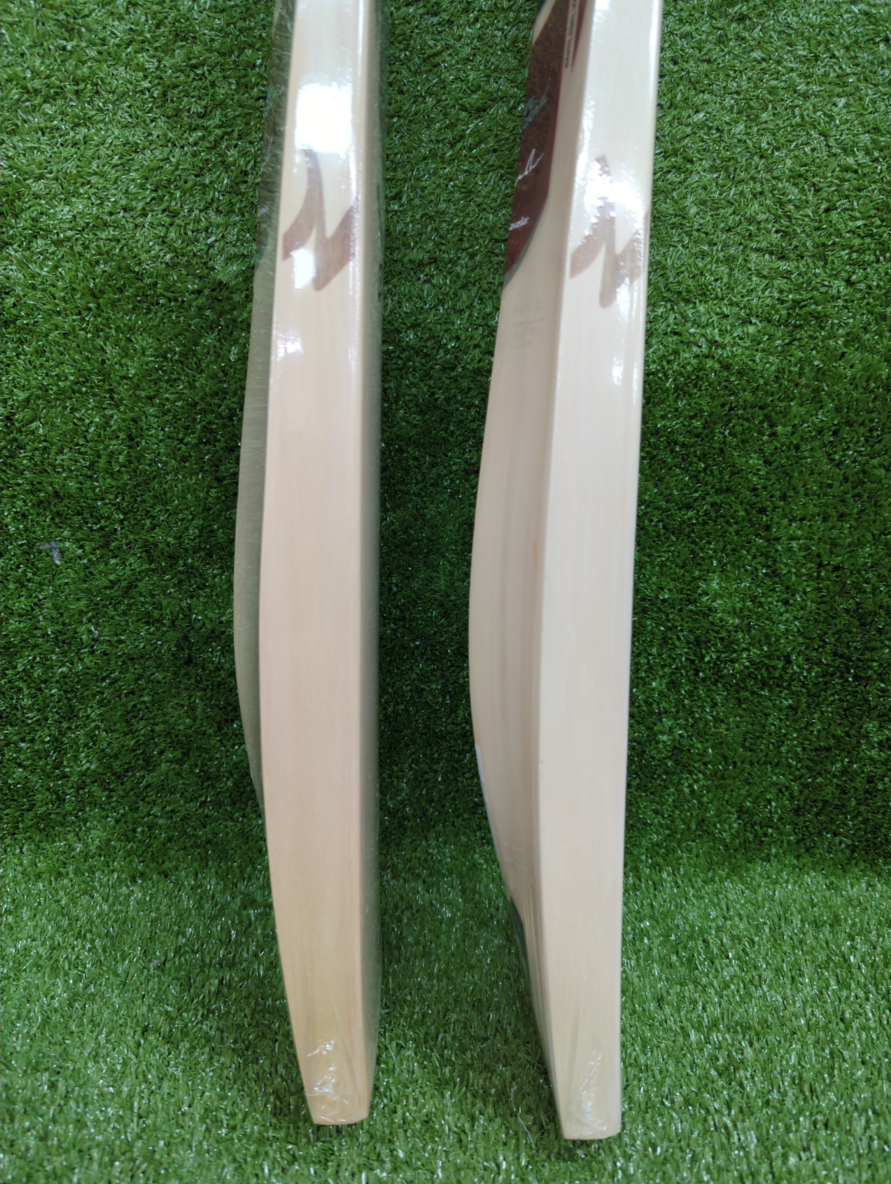 SG Sunny Legend Youth Harrow English Willow Cricket Bat SG