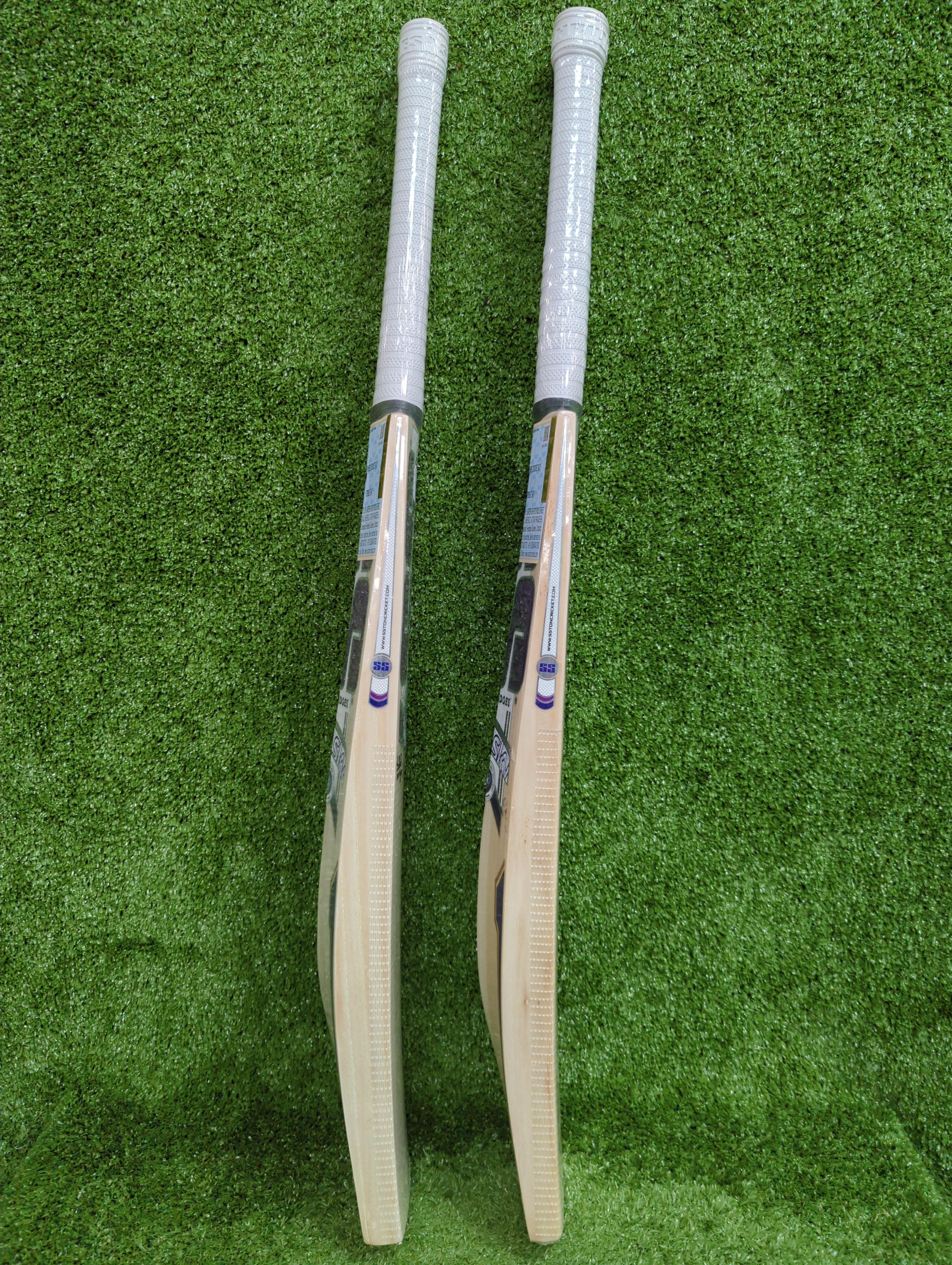 SS Sky Fire Junior / Youth English Willow Cricket Bat