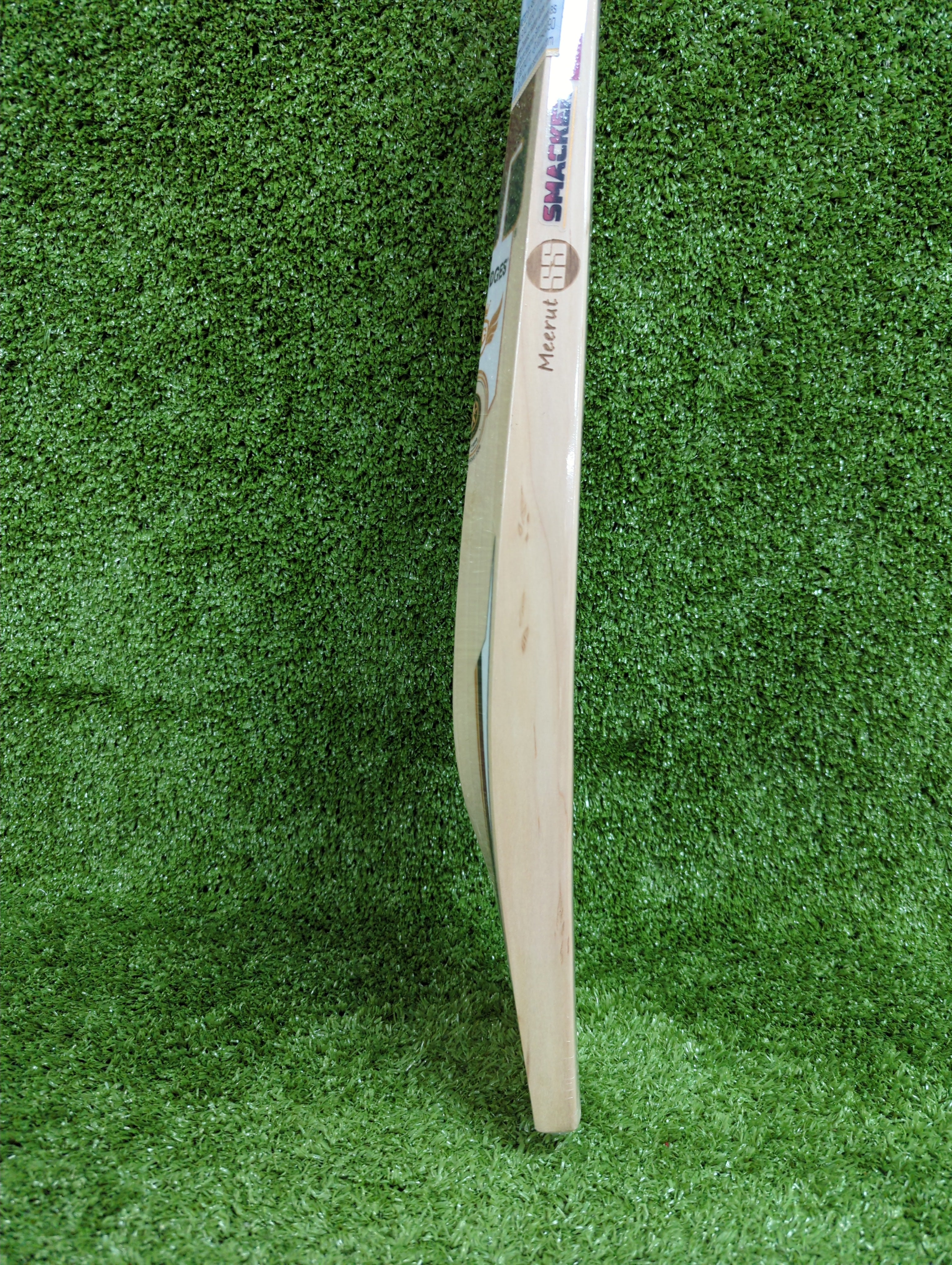 SS GG Smacker Junior / Youth Cricket Bat (Red Sticker)