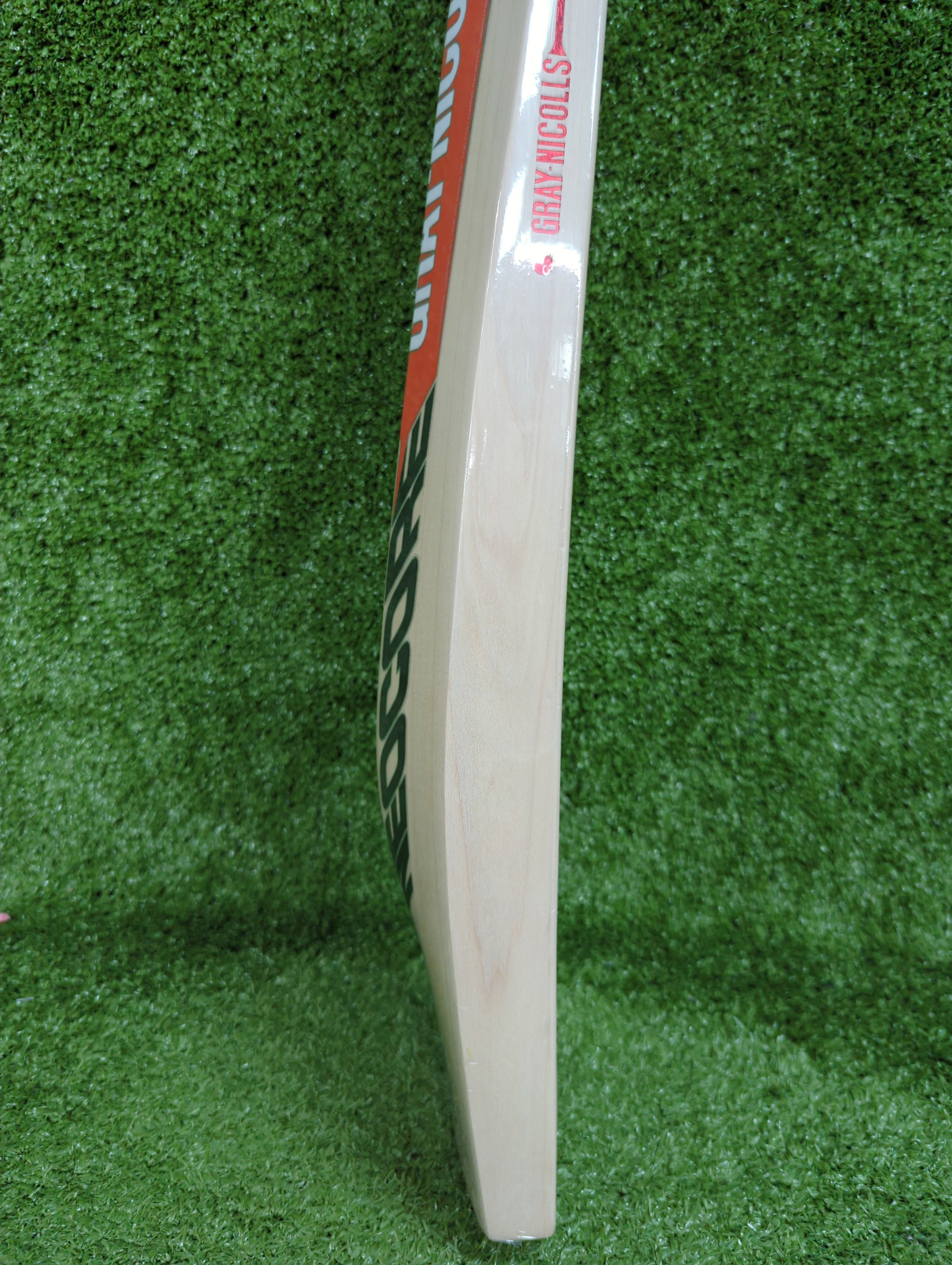 Gray-Nicolls Neocore Exclusive Gen 2.0 English Willow Cricket Bat GN
