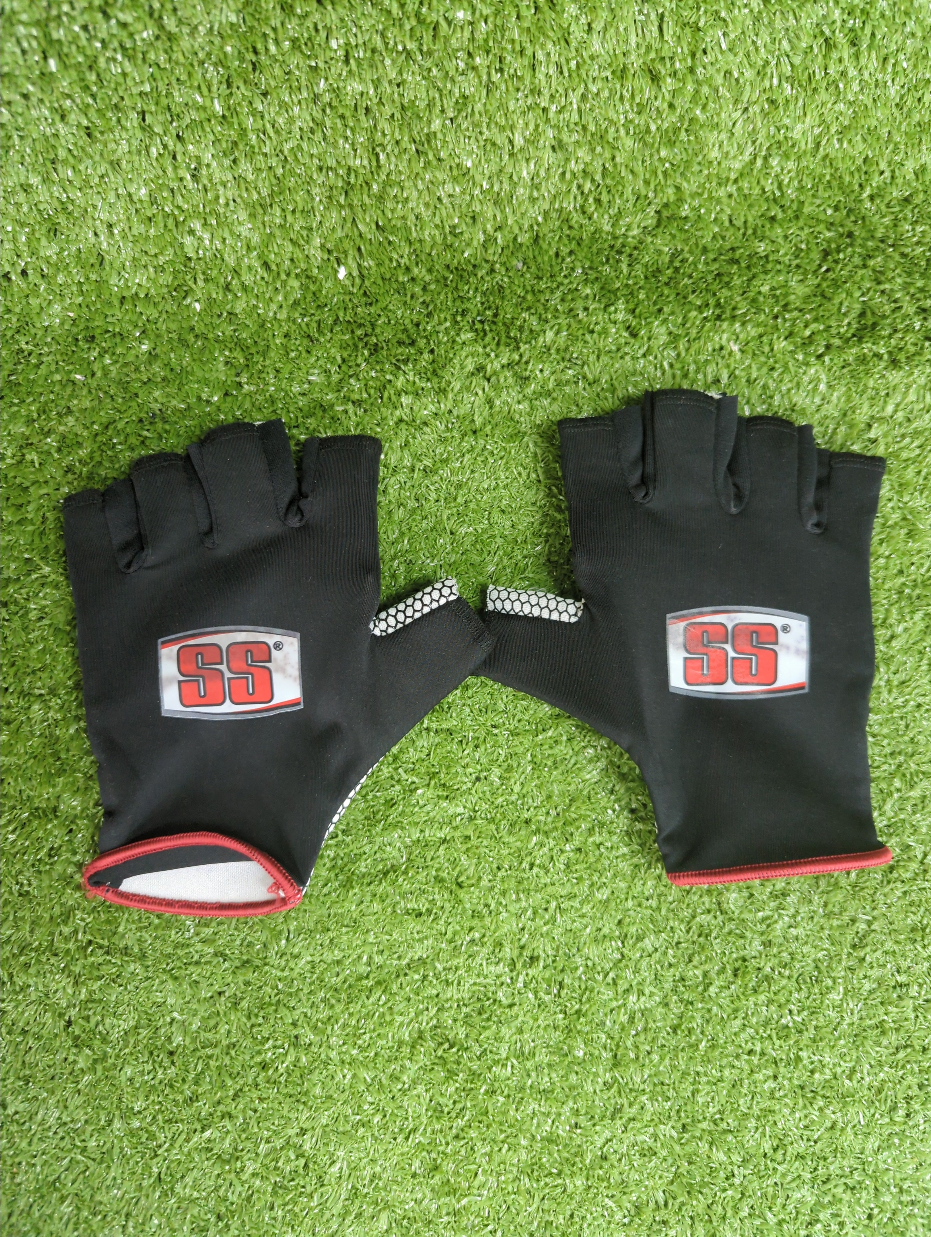 SS Player Adult Cricket Catching/Fielding Gloves