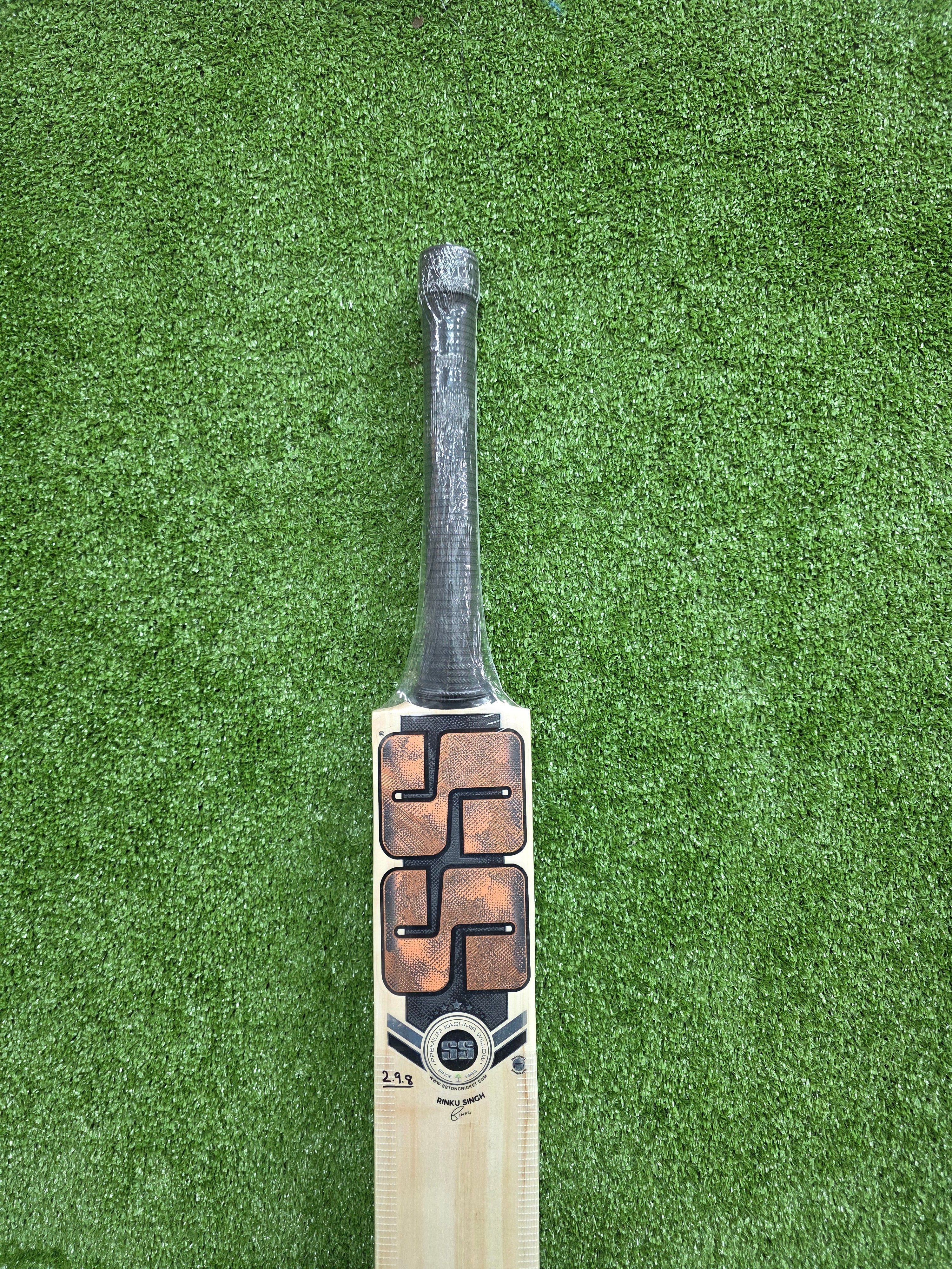 SS RINKU SINGH Super Premium Kashmir Willow Cricket Bat (Bronze)
