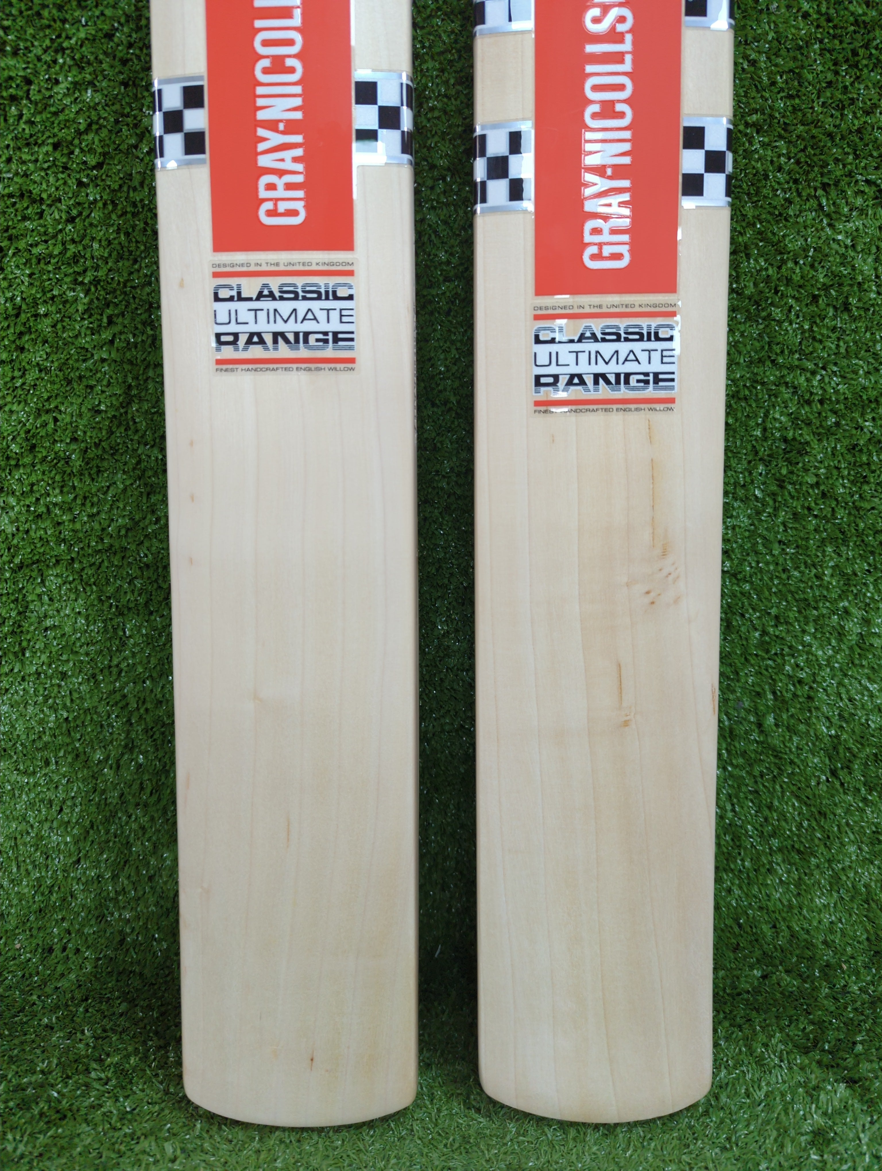Gray-Nicolls Classic Ultimate Range Junior / Youth English Willow Cricket Bat - View 3